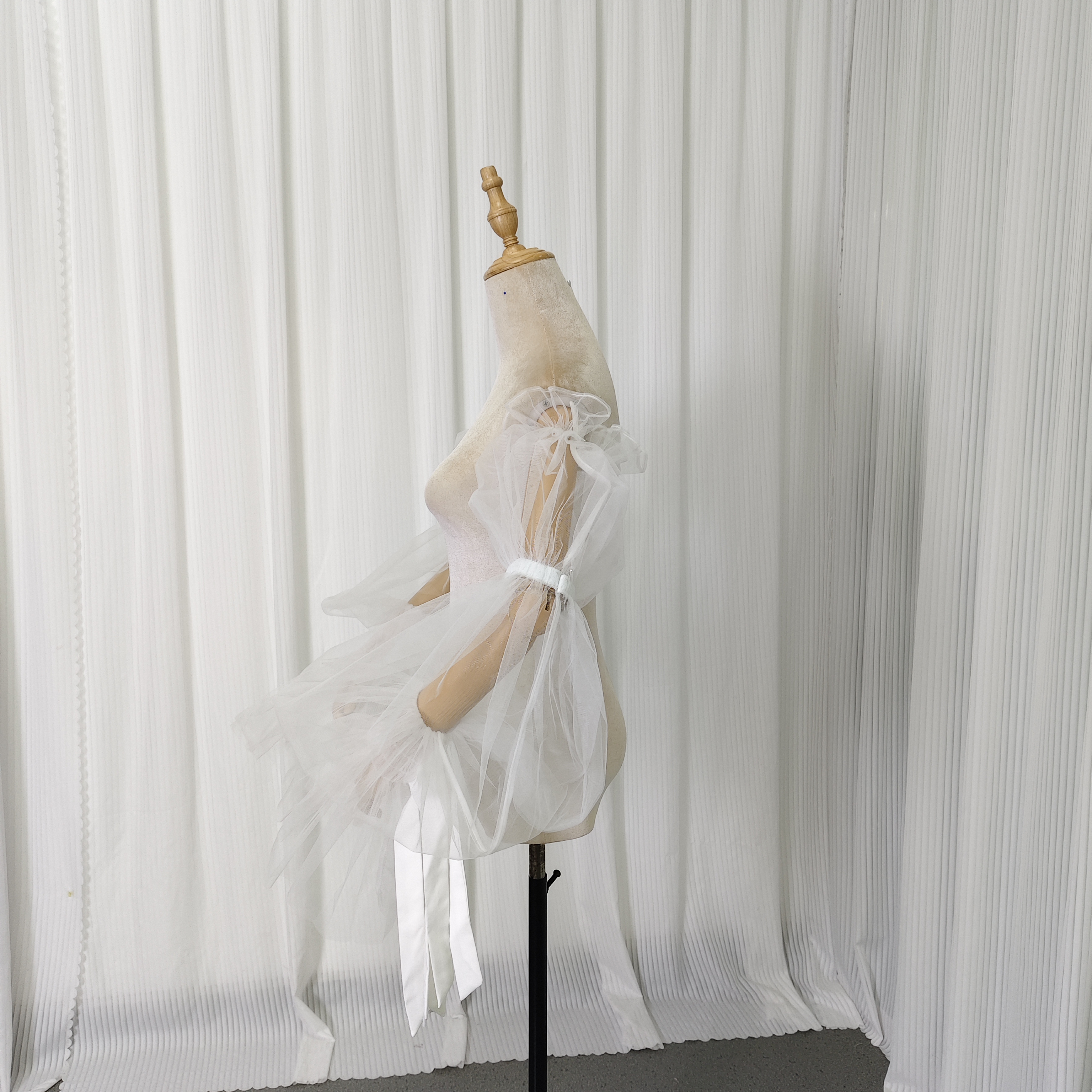 シースルー袖 オフホワイト 取り外し袖 リボン ストレッチ 結婚式/披露宴