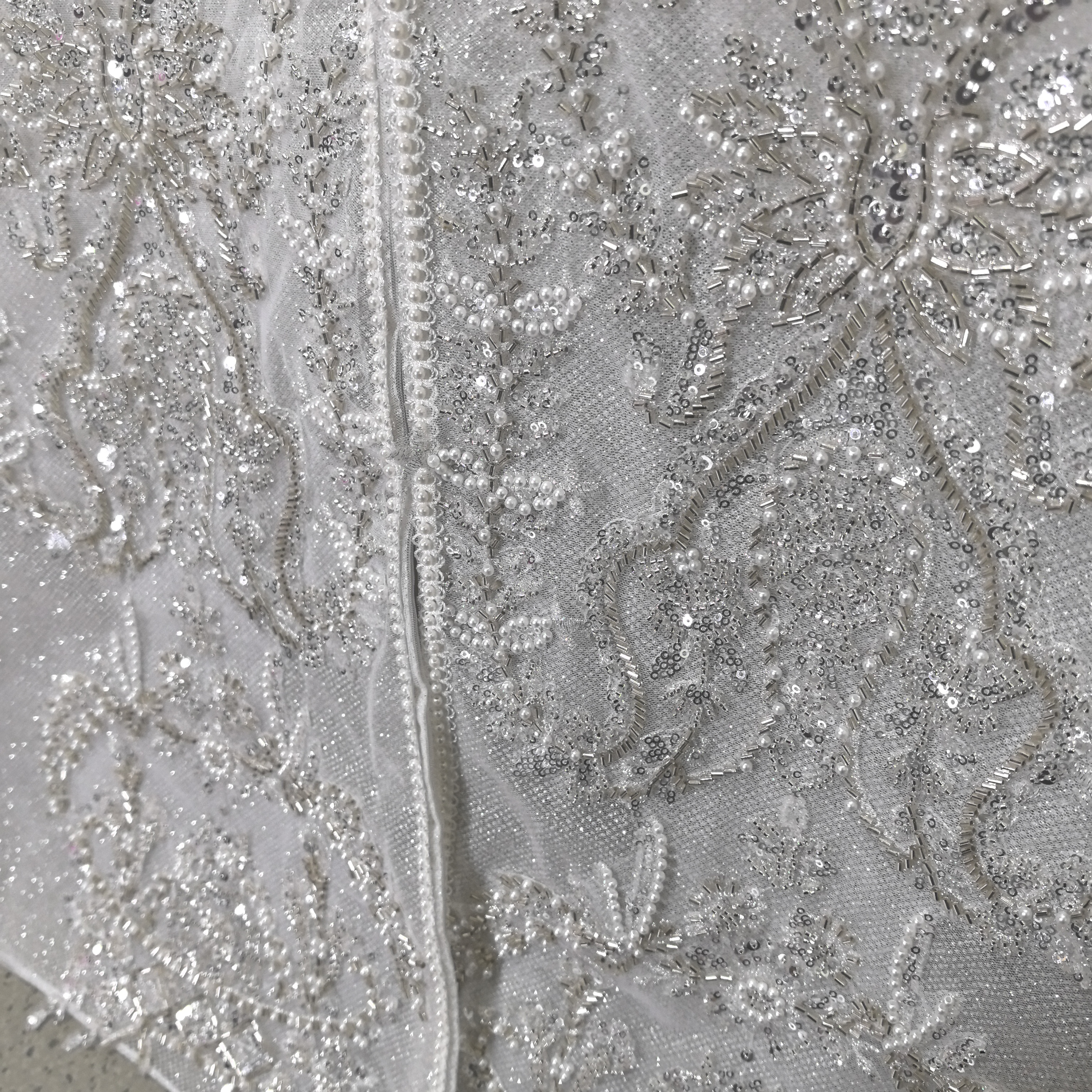 華やか オーバースカート 3D立体レース刺繍 キラキラチュール 披露宴 結婚式 前撮り
