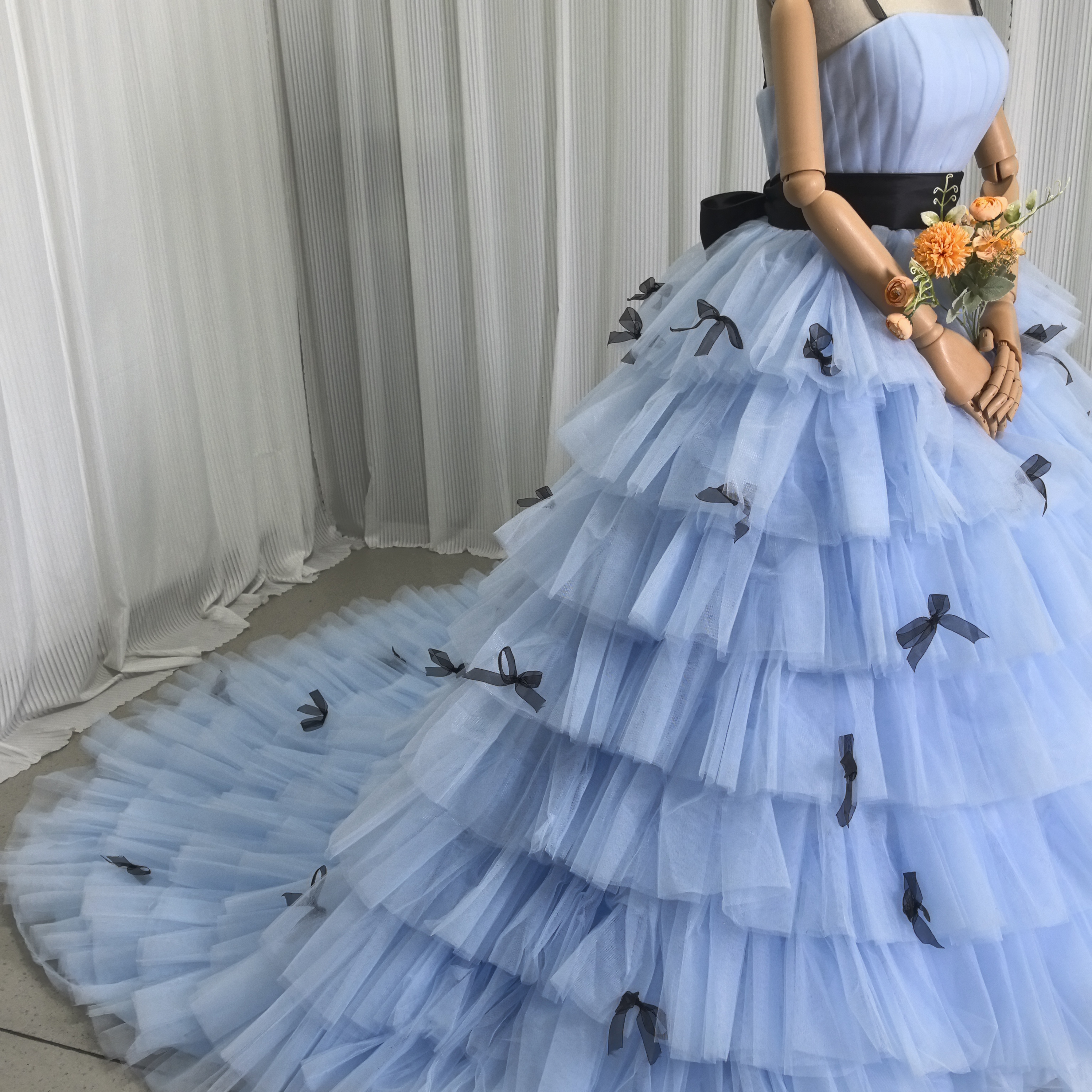 カラードレス ブルー ベアトップ リボン サッシュベルト プリンセスライン チュールドレス 編み上げ 花嫁
