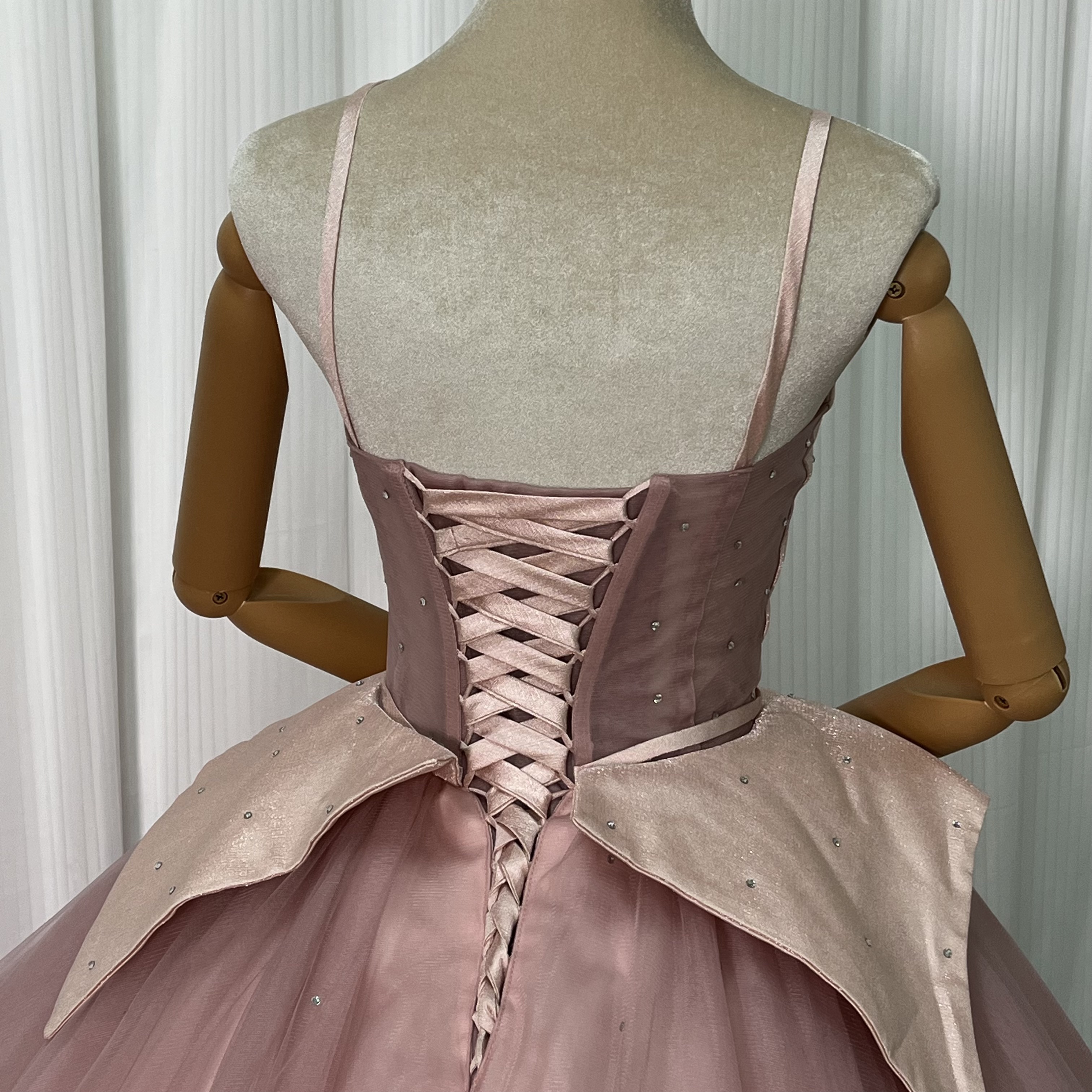 美品！オリジナルドレス ピンク カラードレス パール 編み上げ ボリュームドレス 披露宴