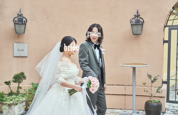 実例写真！美品！取り外しオフショルダー アイボリー 七分袖丈 上品花レース 大人っぽい クラシカル 拳式