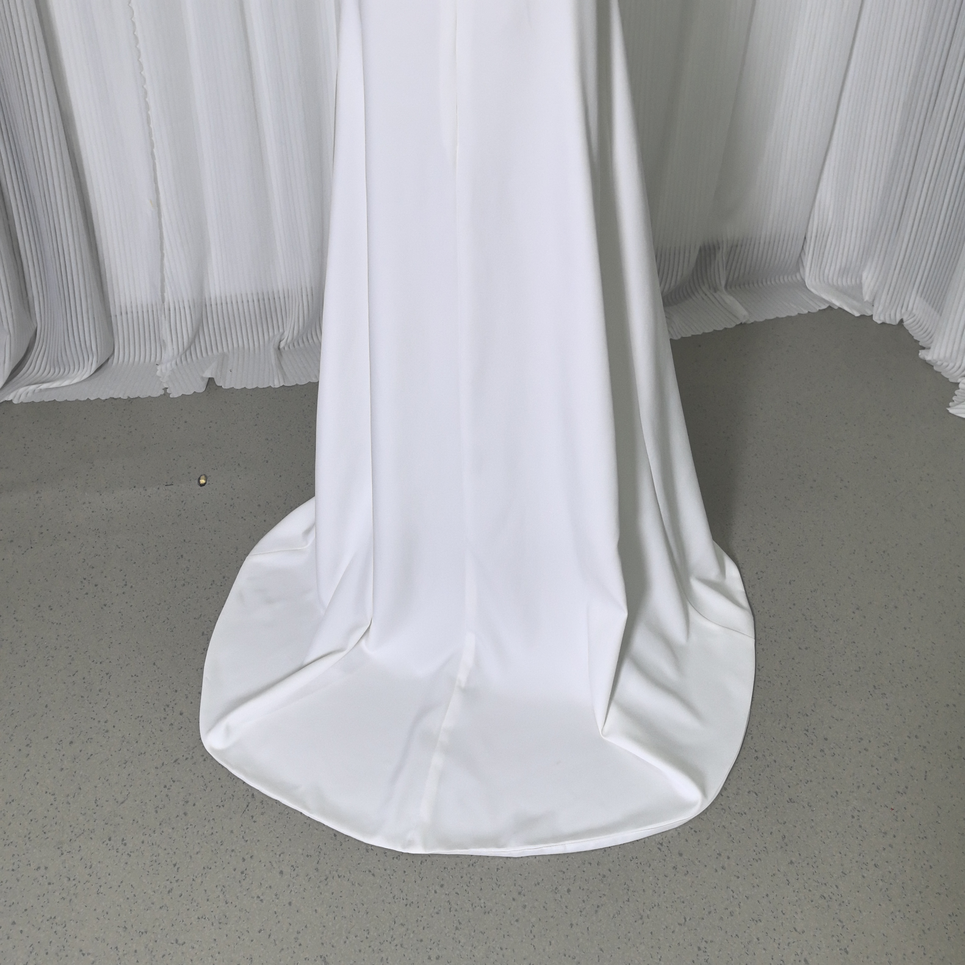 エレガント ウエディングドレス パール キャミソール スレンダーライン パーティードレス 背中見せ 前撮り