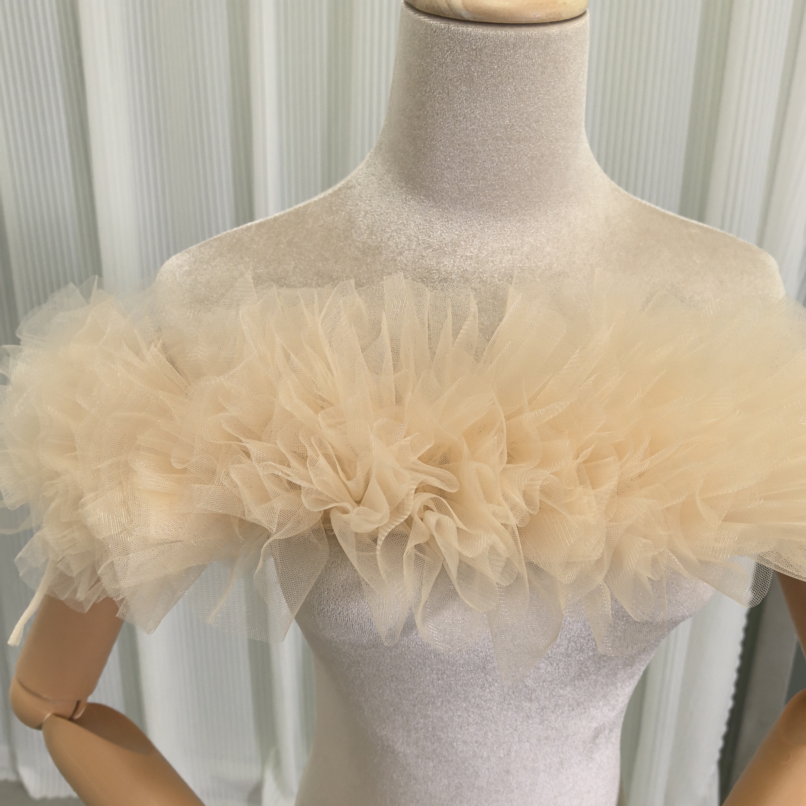 取り外しオフショルダー シャンパン色 ソフトチュール 編み上げ 披露宴 前撮り 色直し