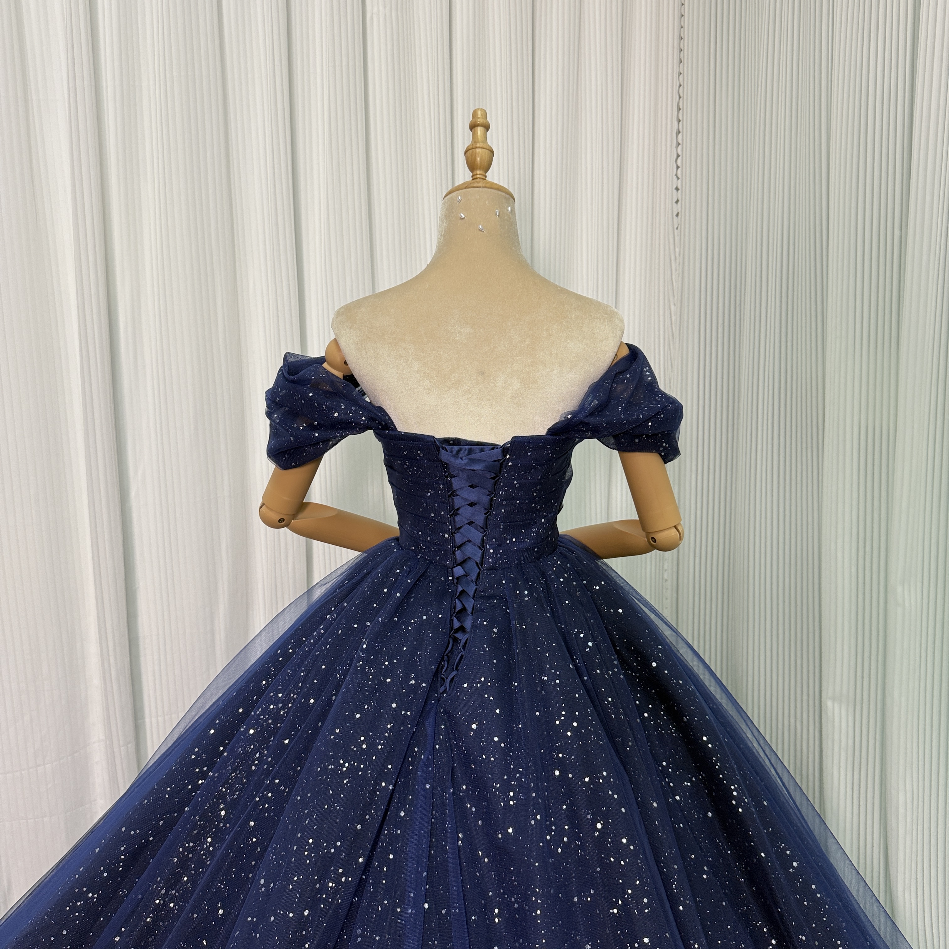 カラードレス ネイビー オフショルダー キラキラチュール フレアスカート 豪華なバックリボン 披露宴