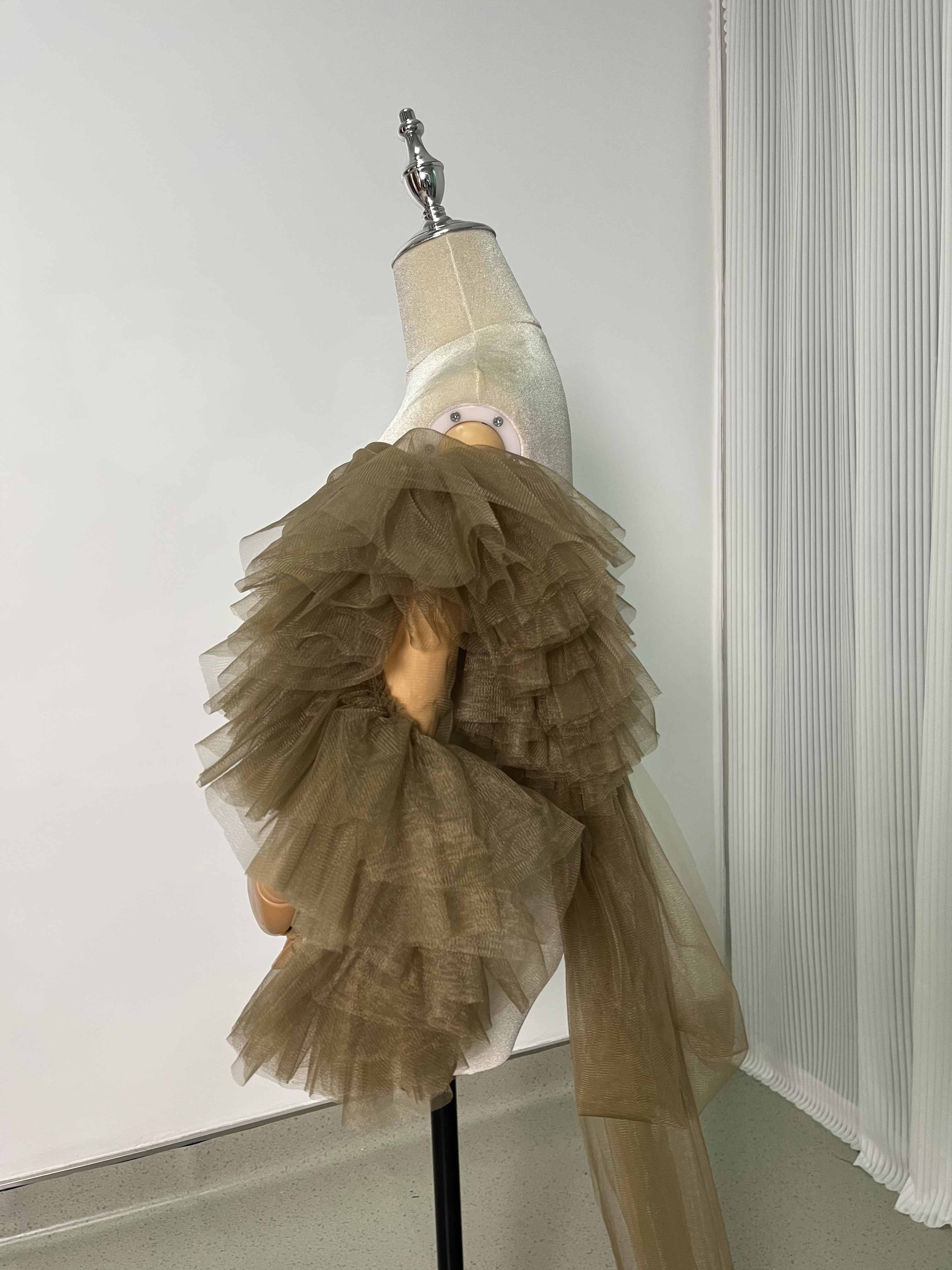 人気上昇！ ドレスアレンジ用トップスのみ　ボレロ　ソフトチュール グリーン ベール風ポンチョ 花嫁