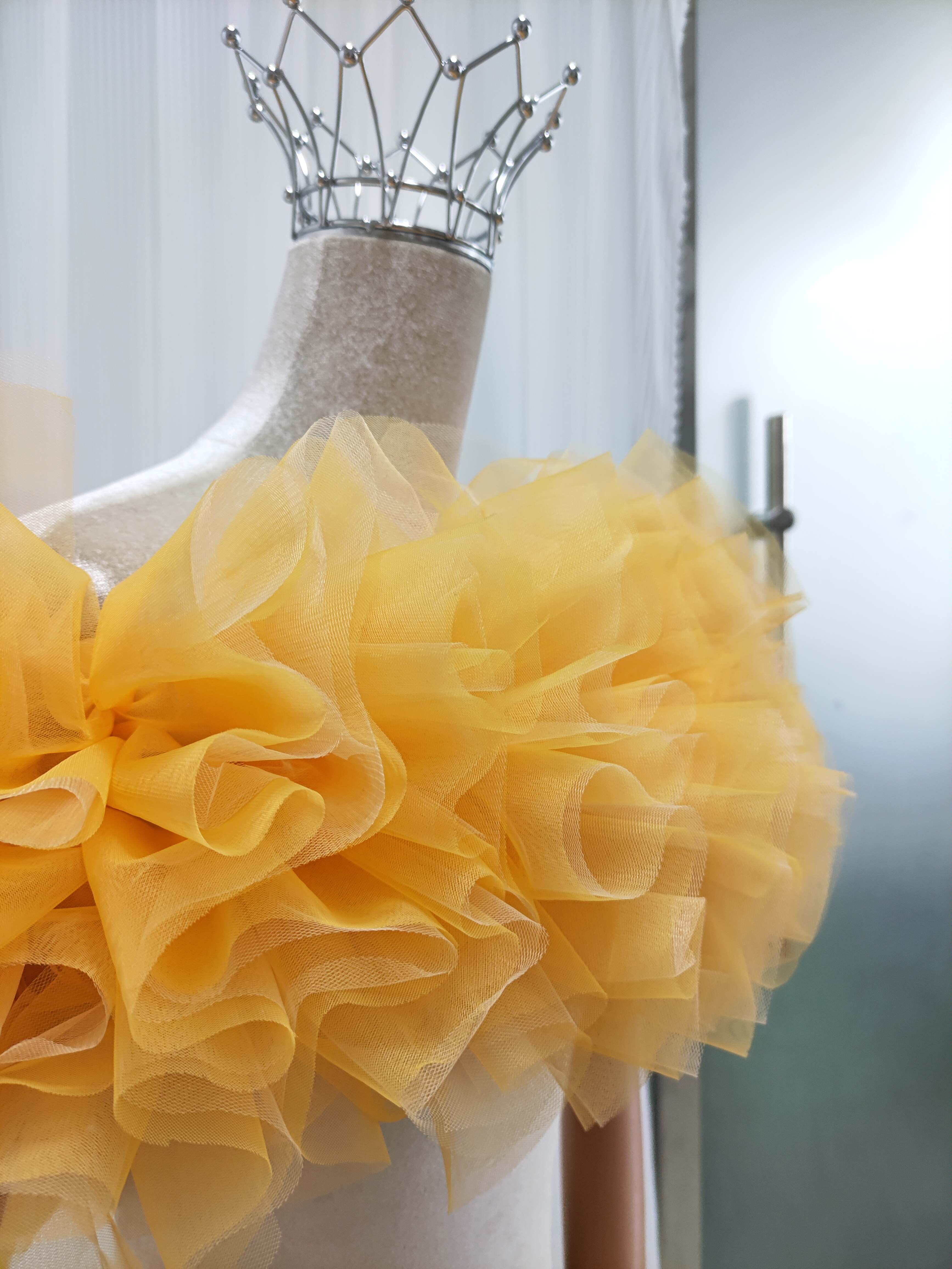 オフショルダー イエロー ソフトチュール 編み上げ 可愛い 優しい 花嫁