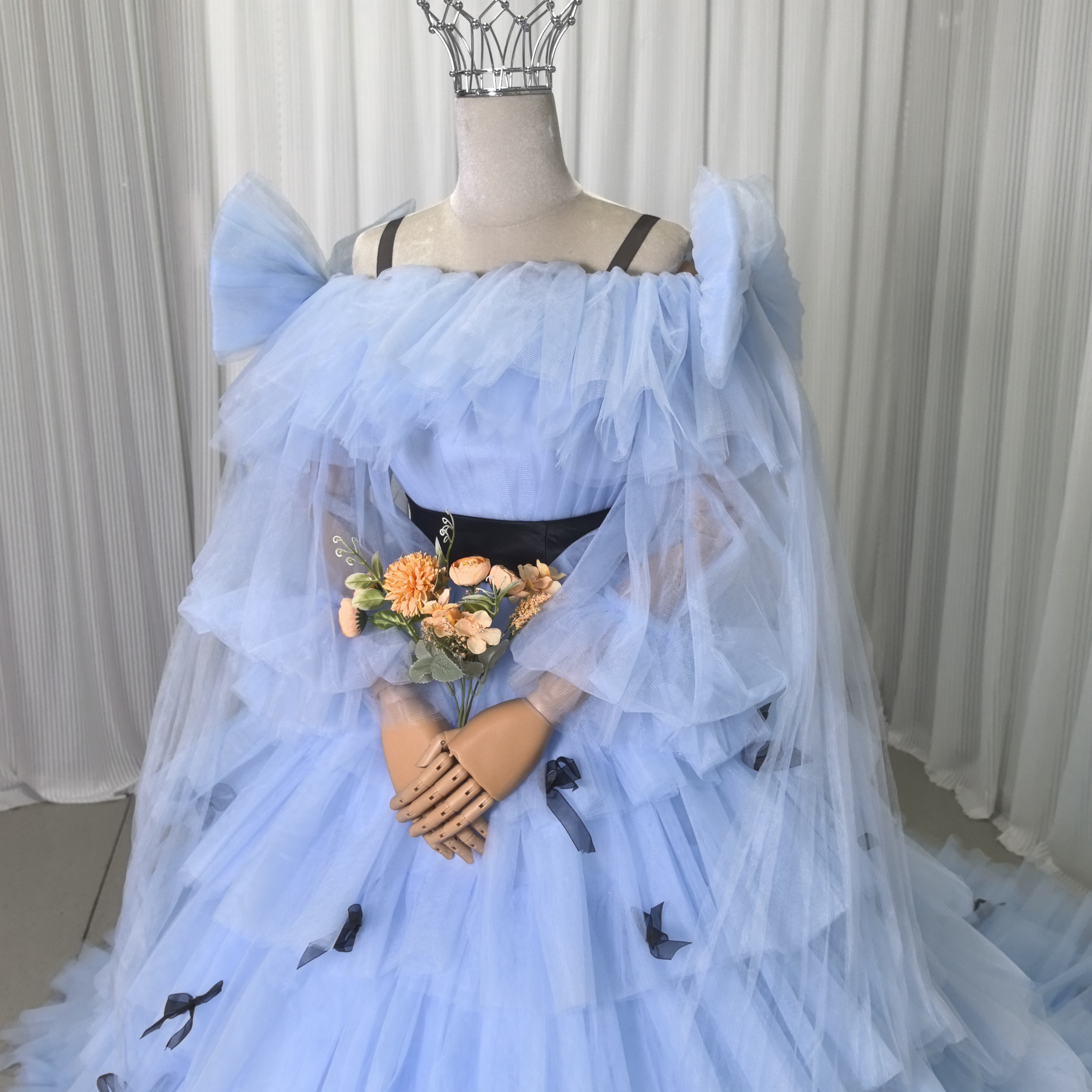 カラードレス ブルー ベアトップ ティアードのドレス リボン 姫袖 プリンセスライン チュールドレス 花嫁