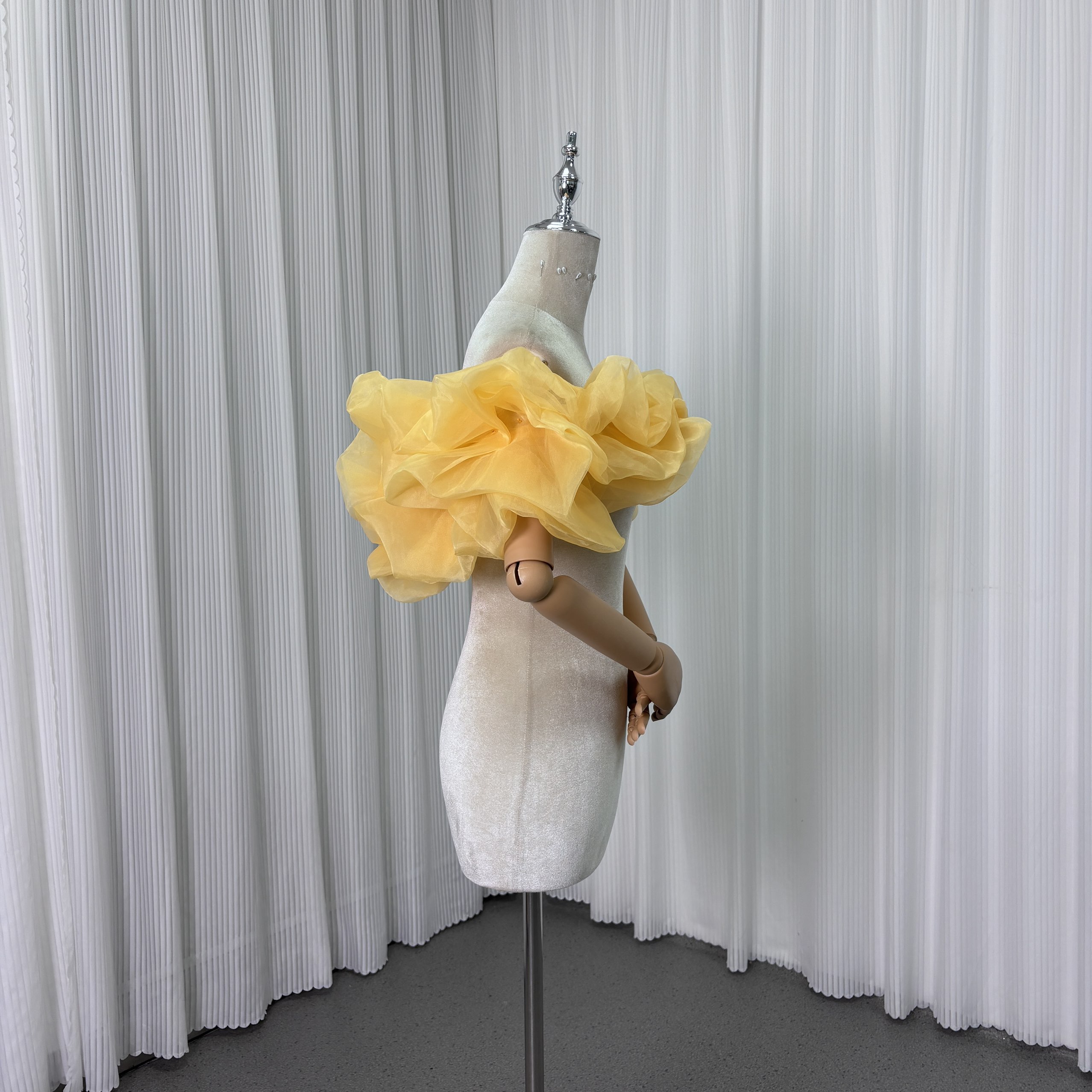 取り外しオフショルダー 上質オーガンジー ラッフルフリル ストレッチ フランス風 披露宴