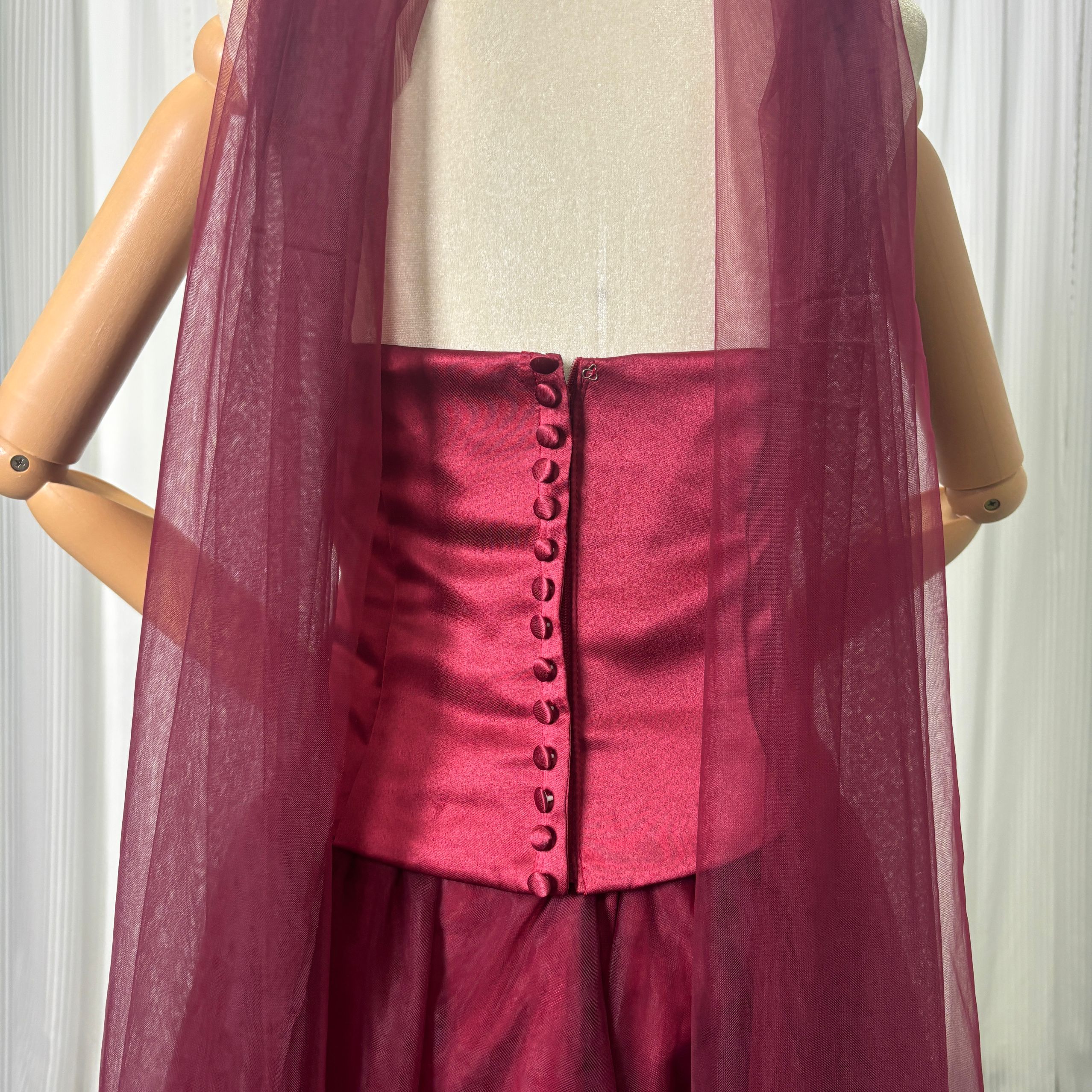 カラードレス ボルドー色 くるみボタン ツーピース ソフトチュール 床付く ふわふわ 前撮り 二次会