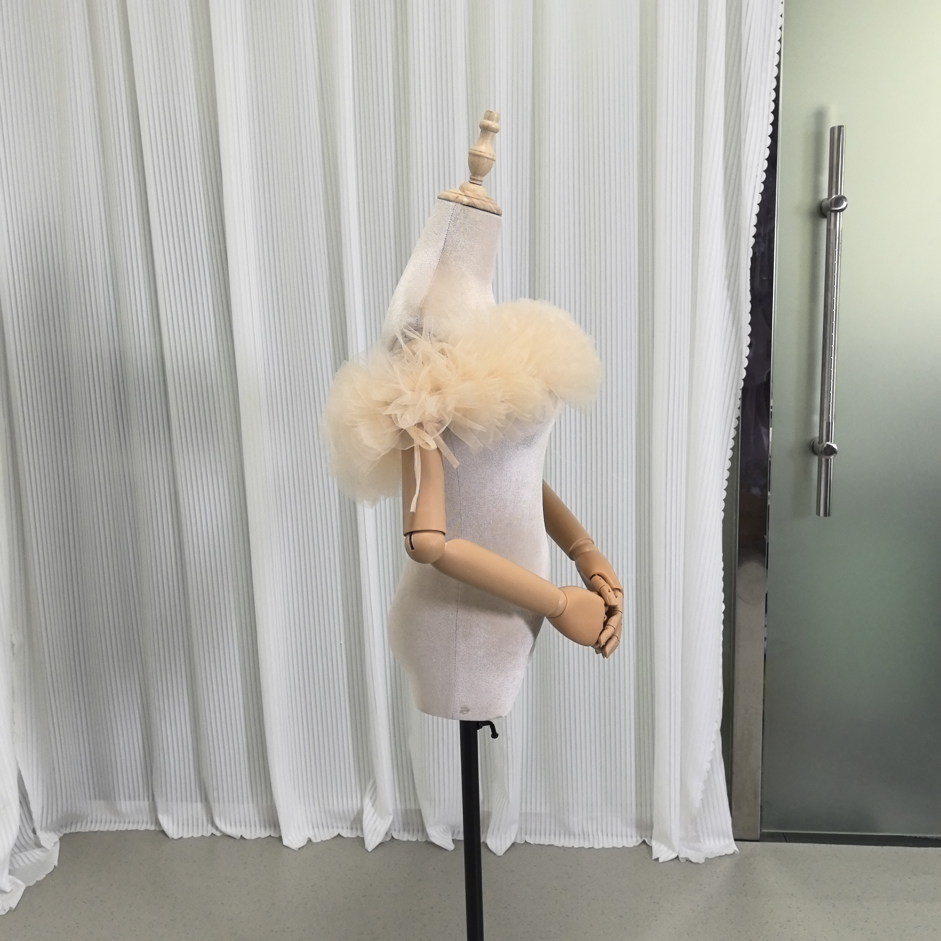 取り外しオフショルダー シャンパン色 ソフトチュール 編み上げ 披露宴 前撮り 色直し