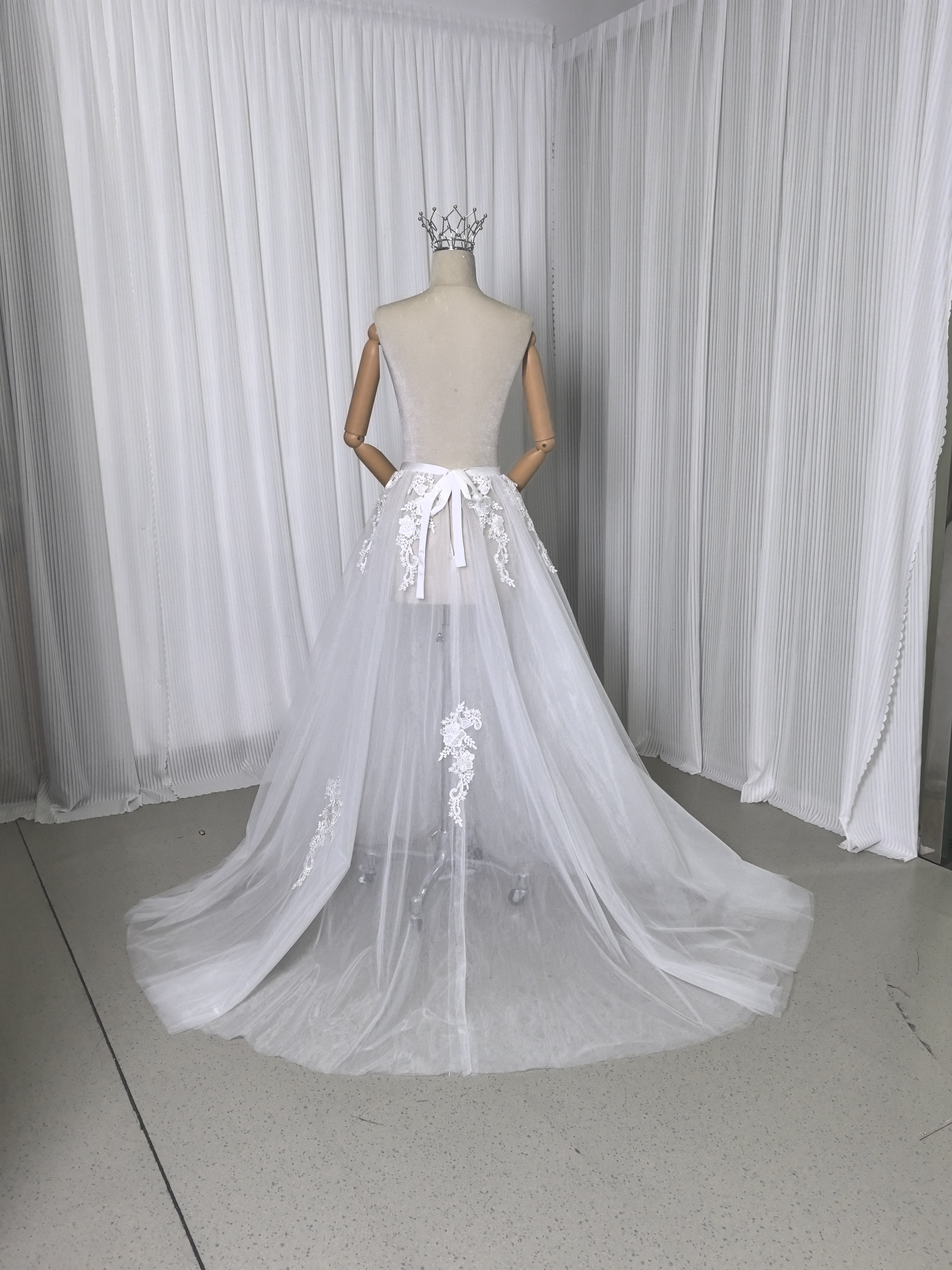 オーバースカート ソフトチュール 繊細レース 編み上げ 披露宴/結婚式 ウェディングドレス