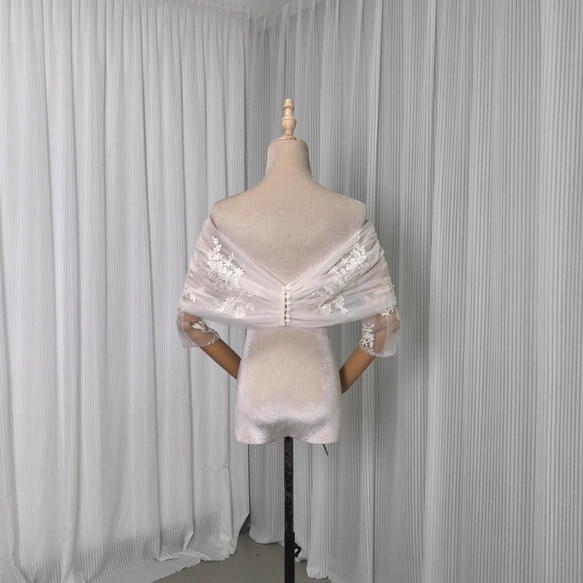 実例写真！美品！取り外しオフショルダー アイボリー 七分袖丈 上品花レース 大人っぽい クラシカル 拳式