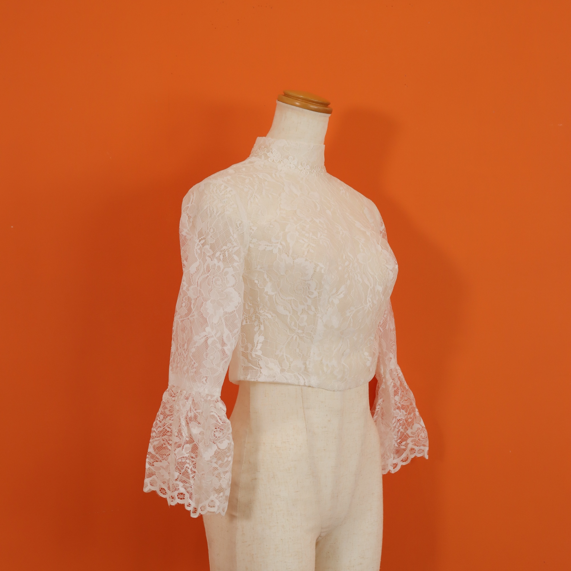 フランス風 ウェディングドレス ボレロ フレア袖 ファスナー くるみボタン 可愛い