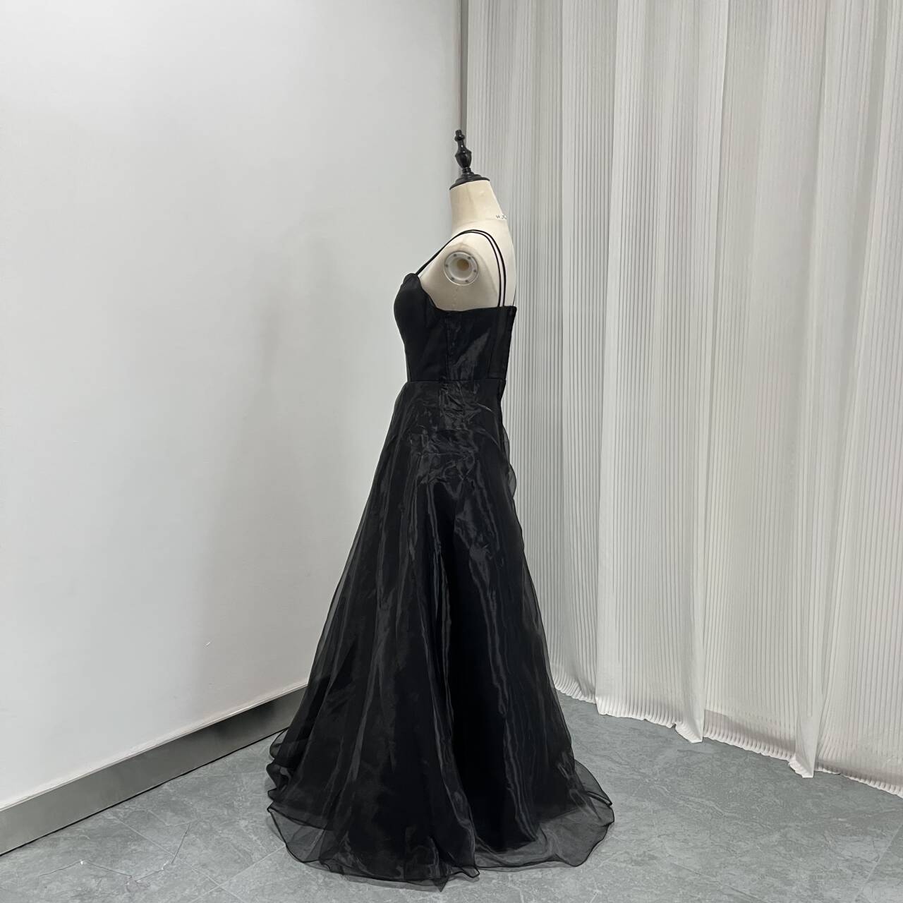 パーティードレス キャミソール ブラック チュールスカート 2次会 前撮り