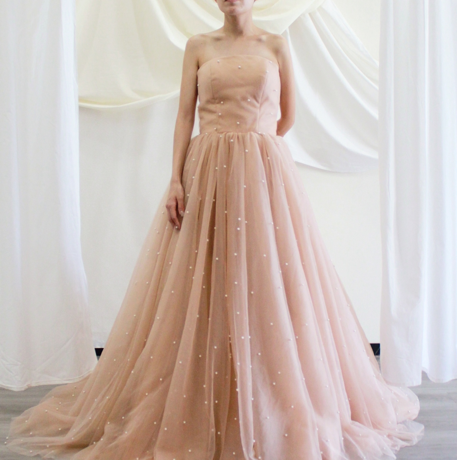 マーメイドライン サテン ボートネック パープル 背中見せ 繊細レース  