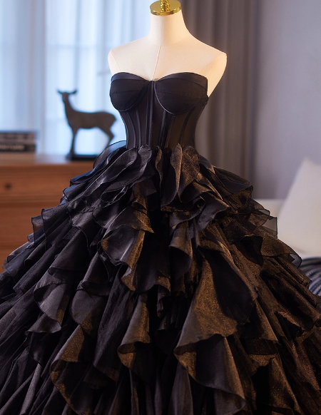 豪華！パーティードレス ブラック ベアトップ 柔らかく重ねたチュールスカート 前撮り