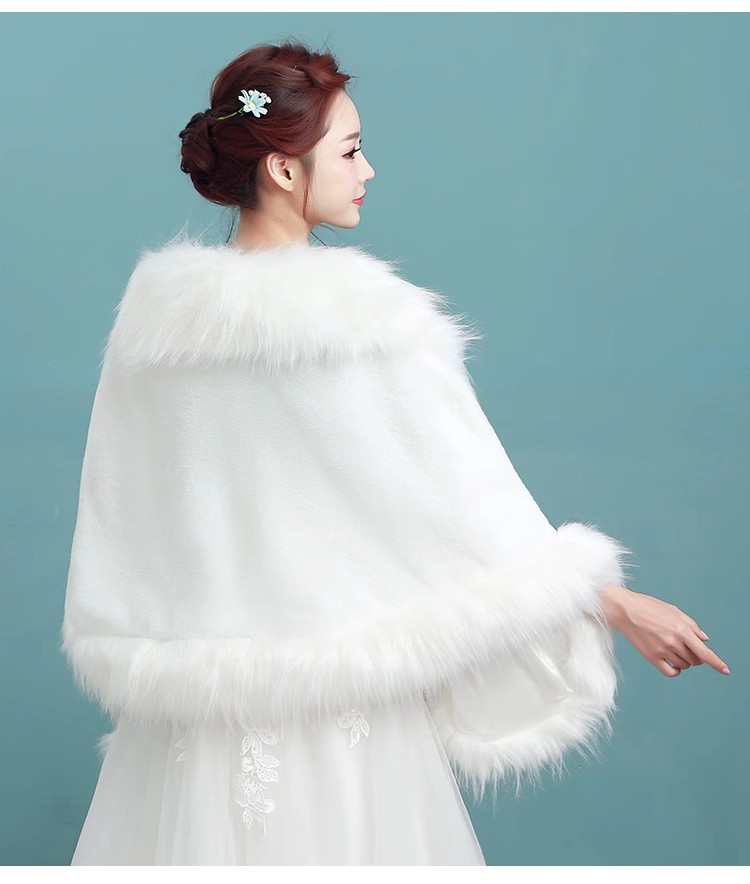 上品！ポンチョ 快適な生地 冬婚 音楽会 大人っぽい エレガント オフホワイト