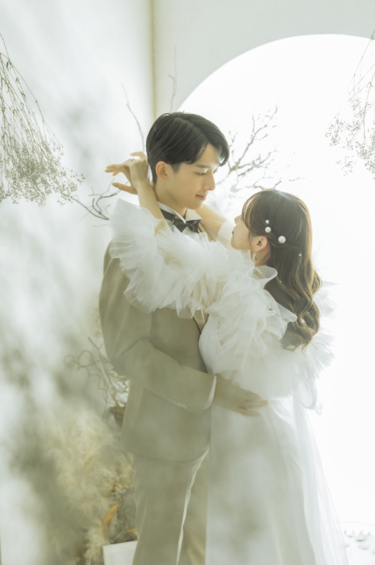  送料無料！実例写真！ウェディングドレス ホワイト キャミソール ショール パール 結婚式　前撮りドレス