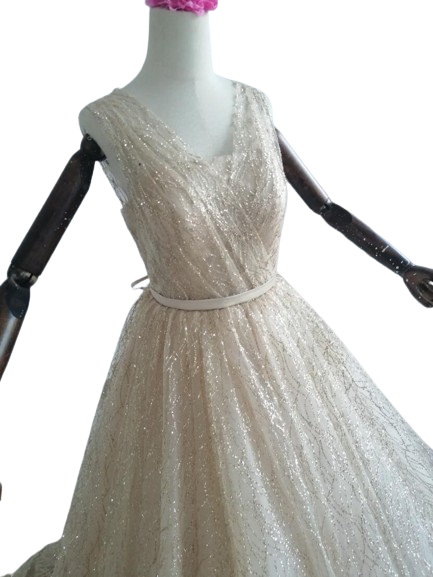 カラードレス 薄シャンパンの色 Vネックドレス ノースリーブ 編み上げ キラキラグリッターチュール ブライダル