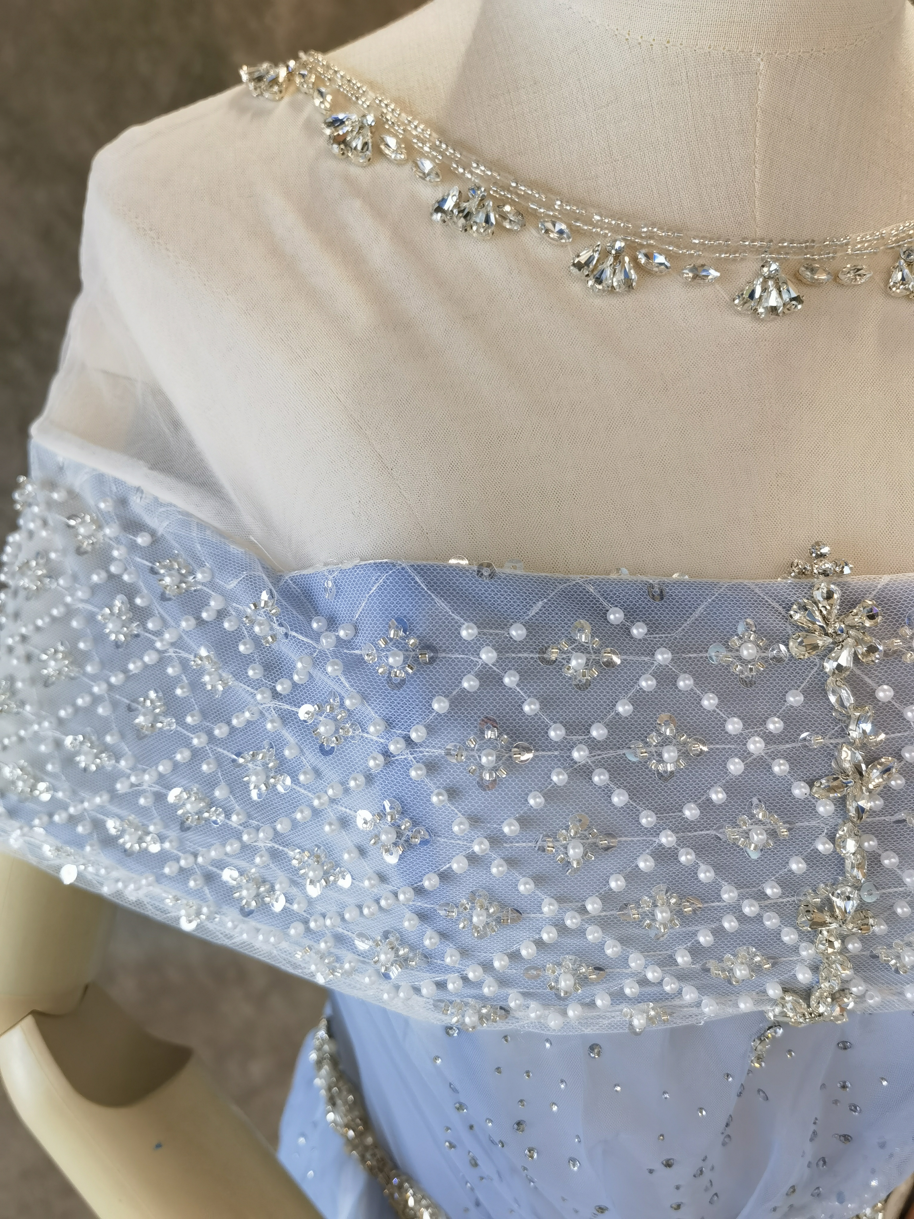 [Copy]パーティードレス 2次会 ベアトップ ファスナー 3D立体レース刺繍 花モチーフ
