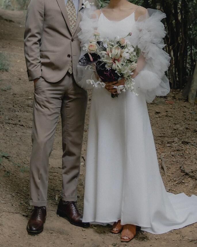 実例写真！人気上昇！ドレスアレンジ用トップス ボレロ ソフトチュールポンチョ ロングトレーン 花嫁 お色直し