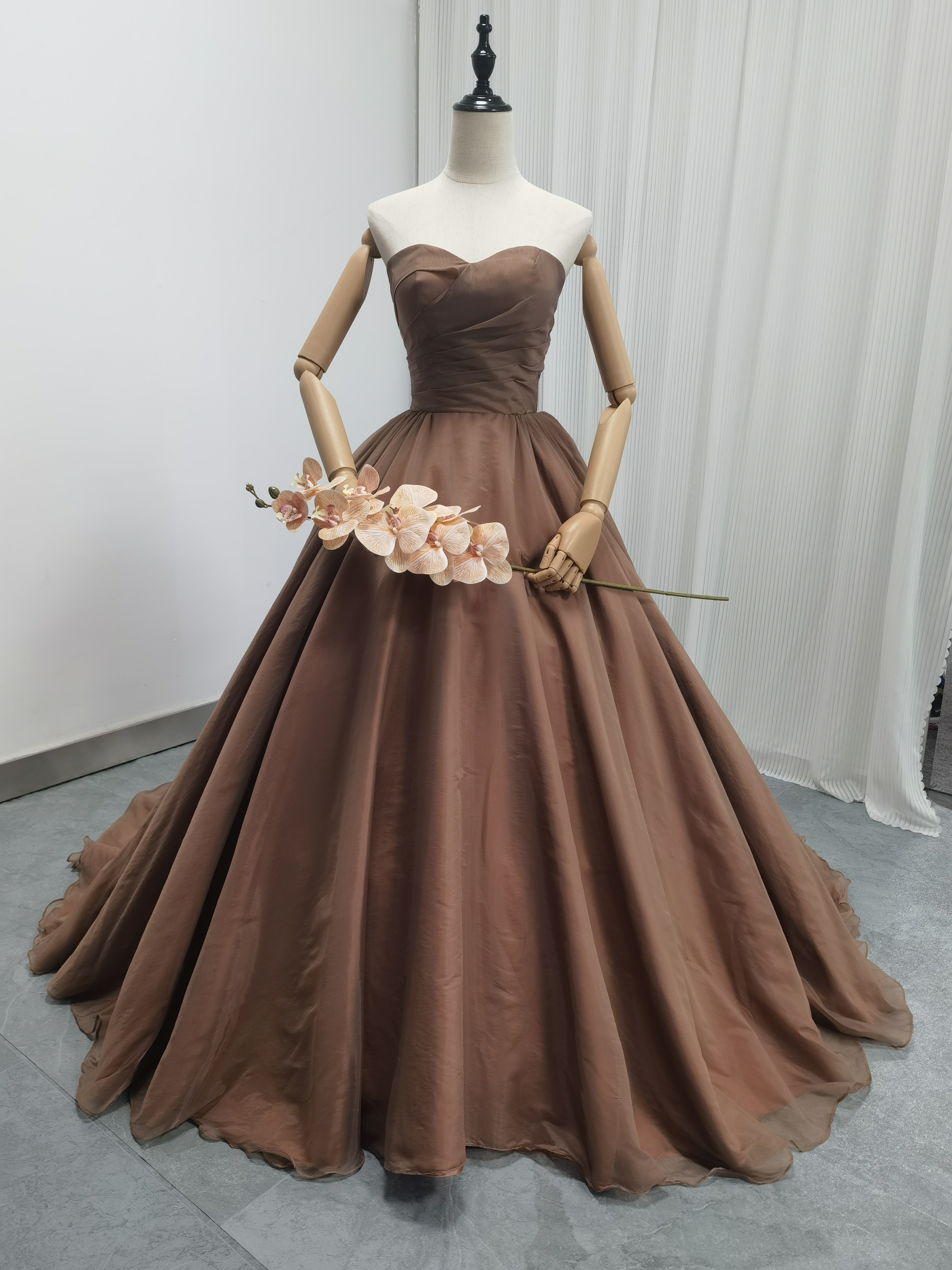 高品質！カラードレス テラコッタ色 ベアトップ Aライン 披露宴/結婚式 大人っぽい