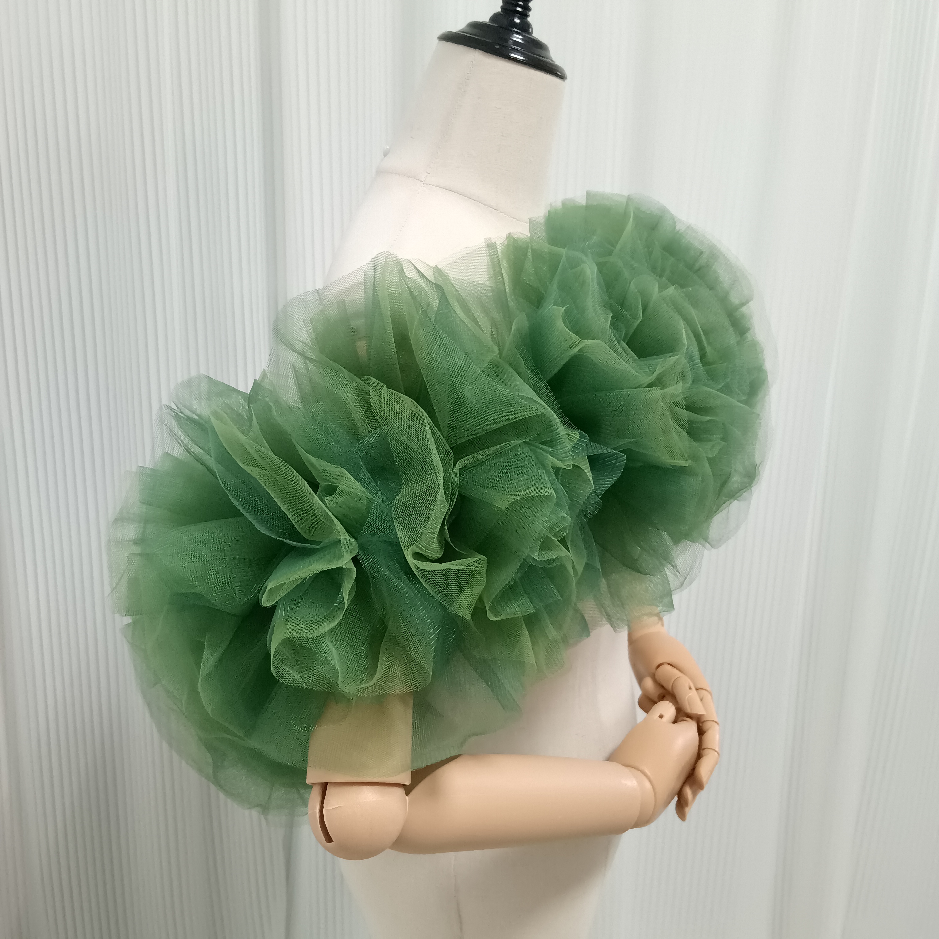 可愛い 取り外しオフショルダー グリーン ソフトチュール カラードレス 前撮り 披露宴/結婚式 色直し