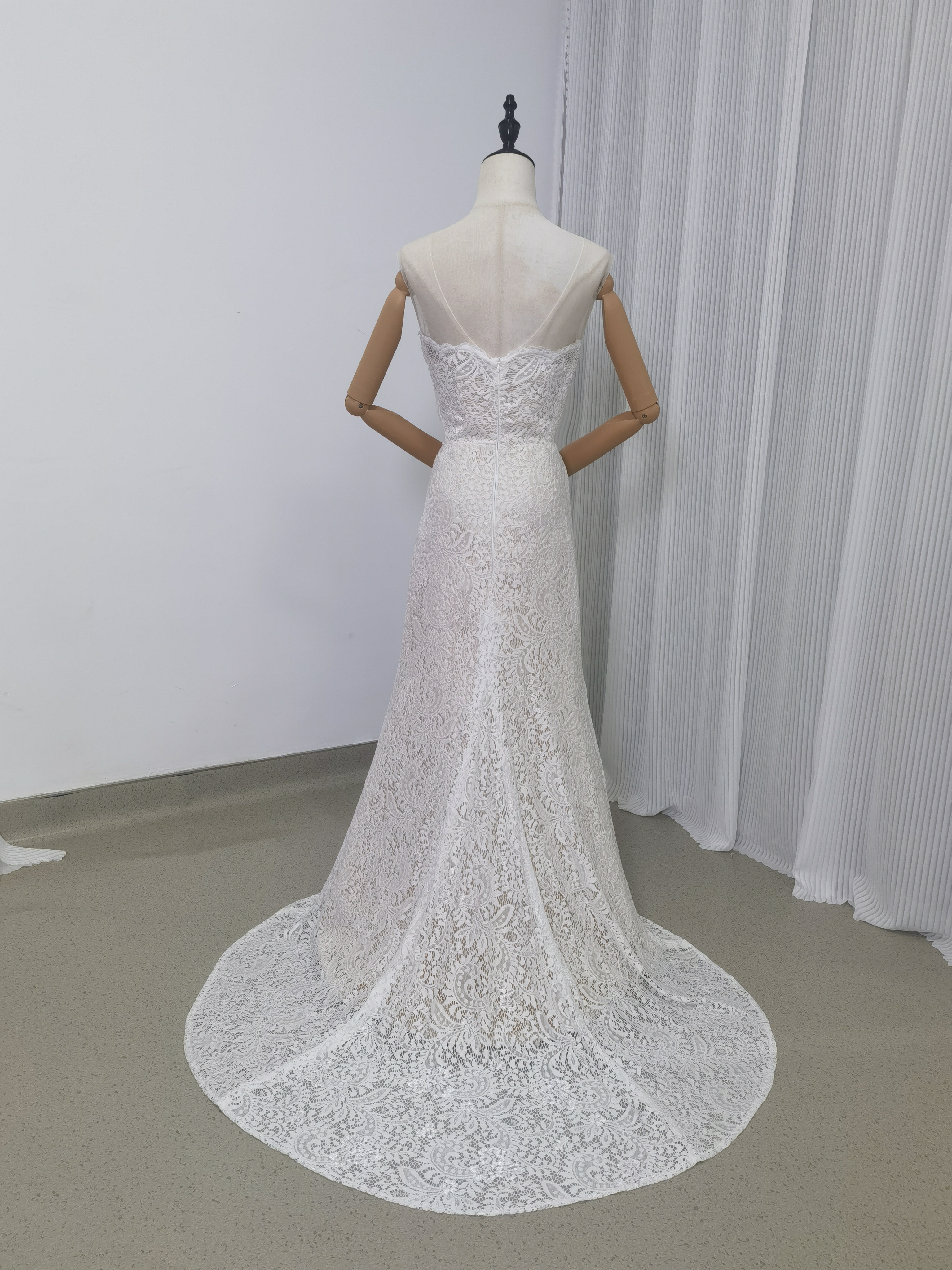 フランス風 ソフトマーメイドライン ウェディングドレス ベアトップ 贅沢な総レース 結婚式/二次会