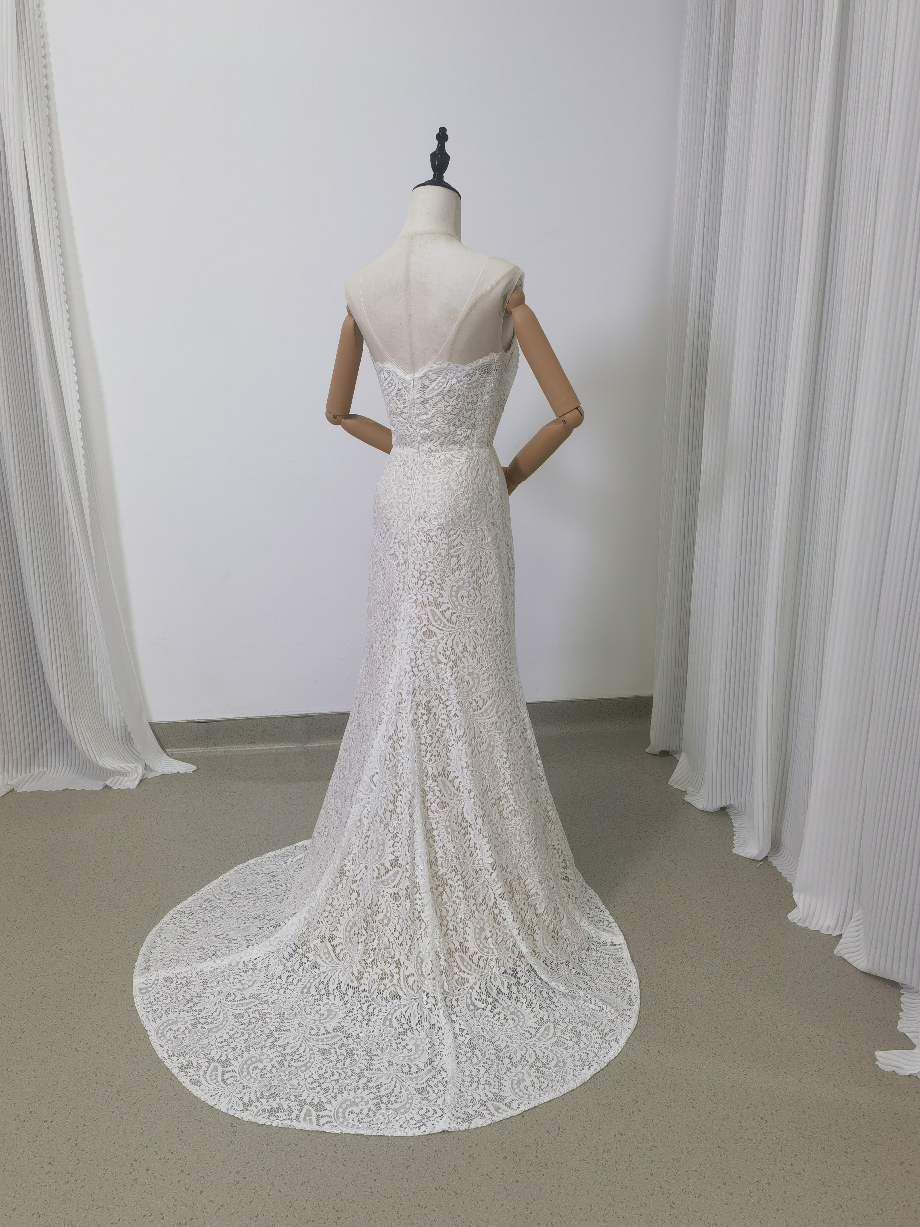 フランス風 ソフトマーメイドライン ウェディングドレス ベアトップ 贅沢な総レース 結婚式/二次会