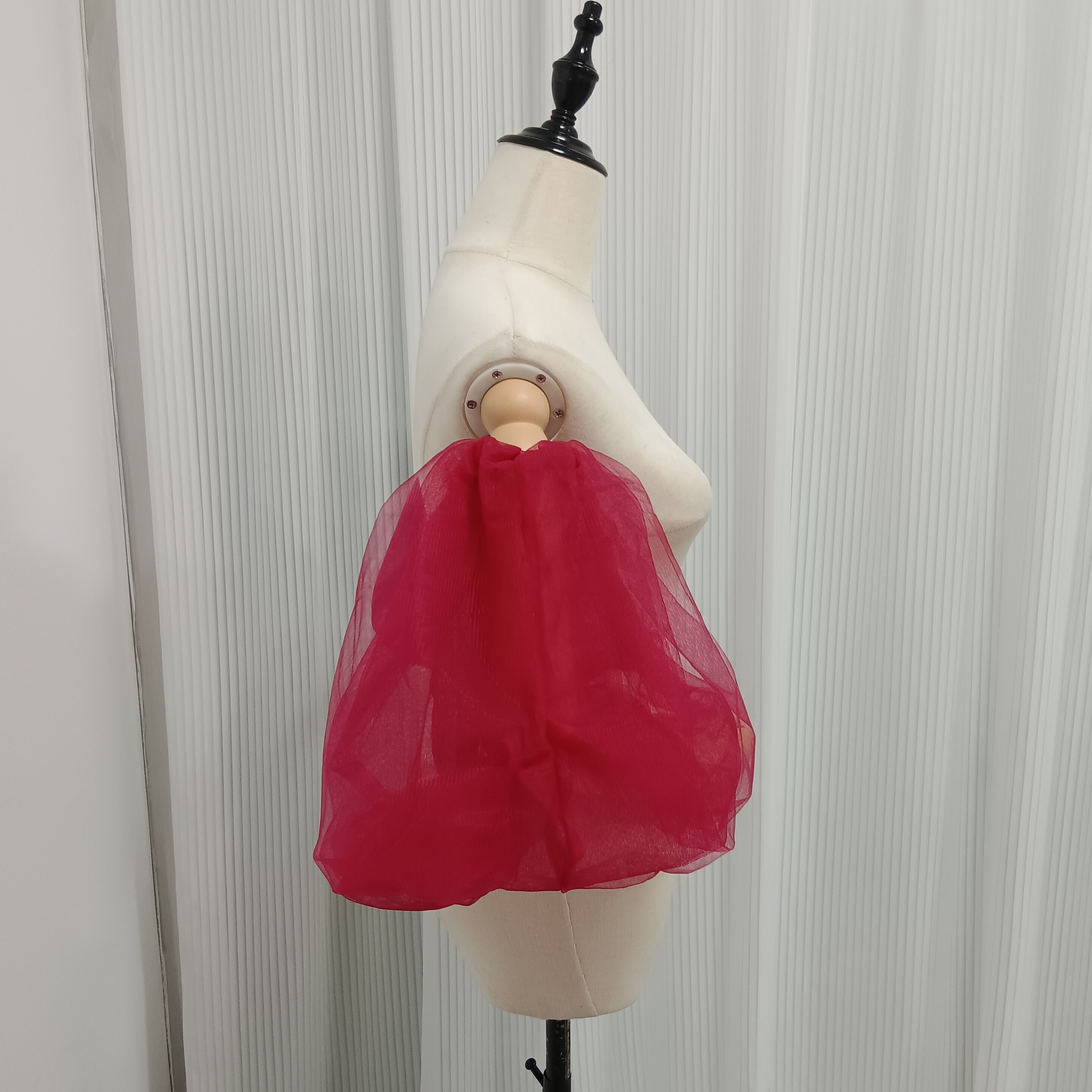 パフスリーブ 取り外し袖 ビビッドピンク ストレッチ 可愛い ウエディングドレス 前撮り