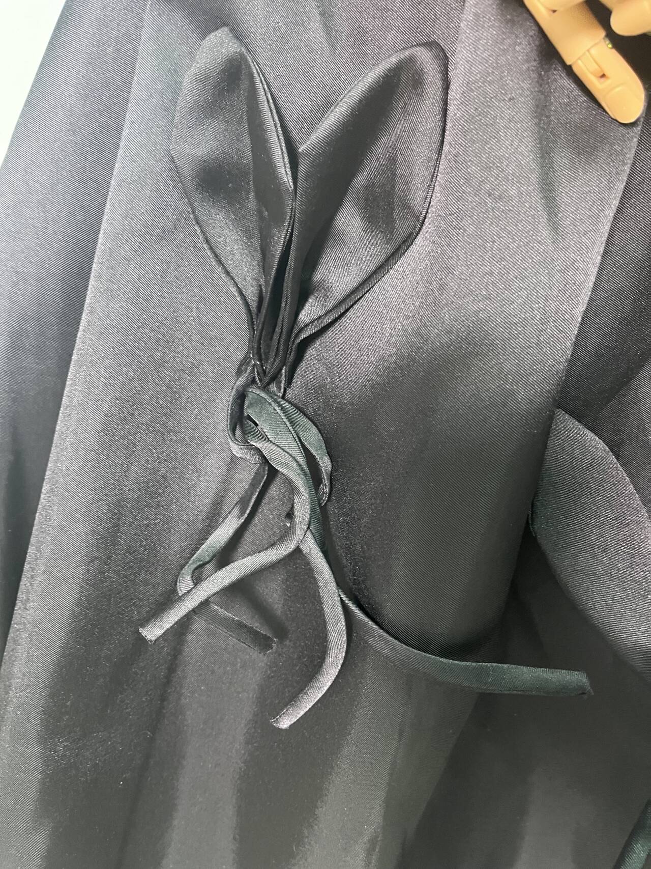 エレガント カラードレス ブラック ベアトップ リボン くるみボタン二次会 前撮り