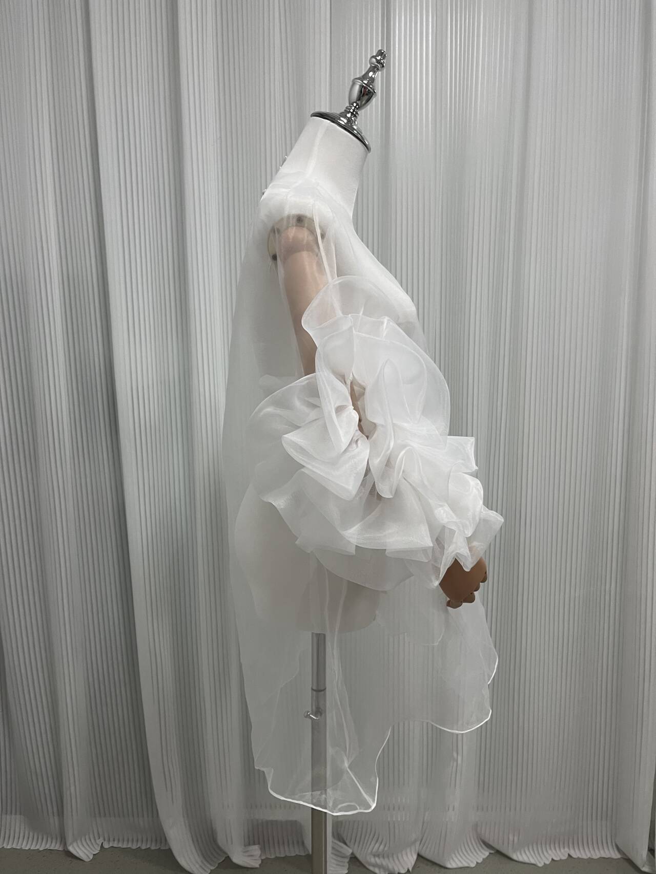 トップス 上質オーガンジー ラッフルフリル ふわふわ袖 色直し 可愛い ウェディングドレス