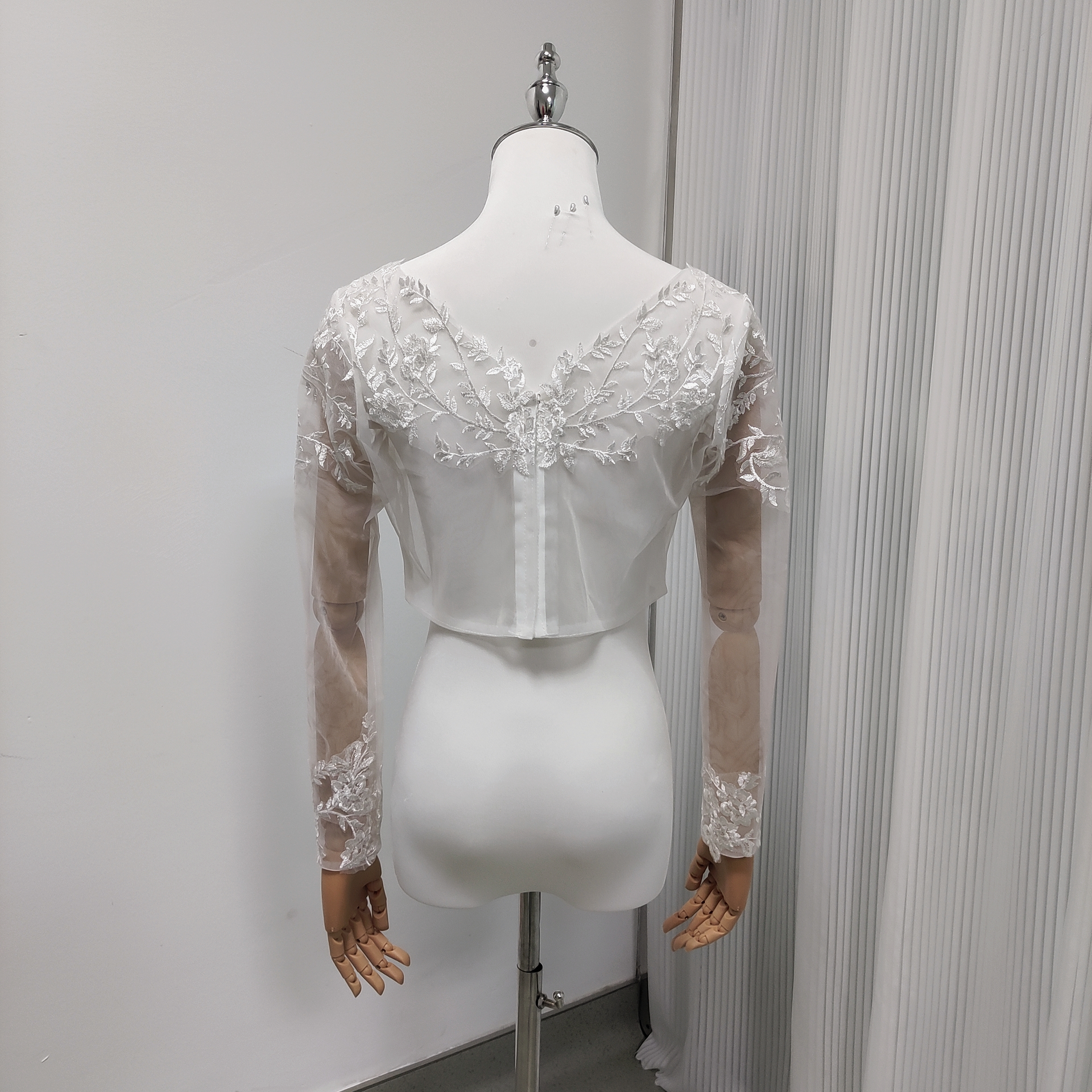 カラードレス 花モチーフ 薄青 Vネック シースルー袖 ソフトチュール キャミソール 前撮り