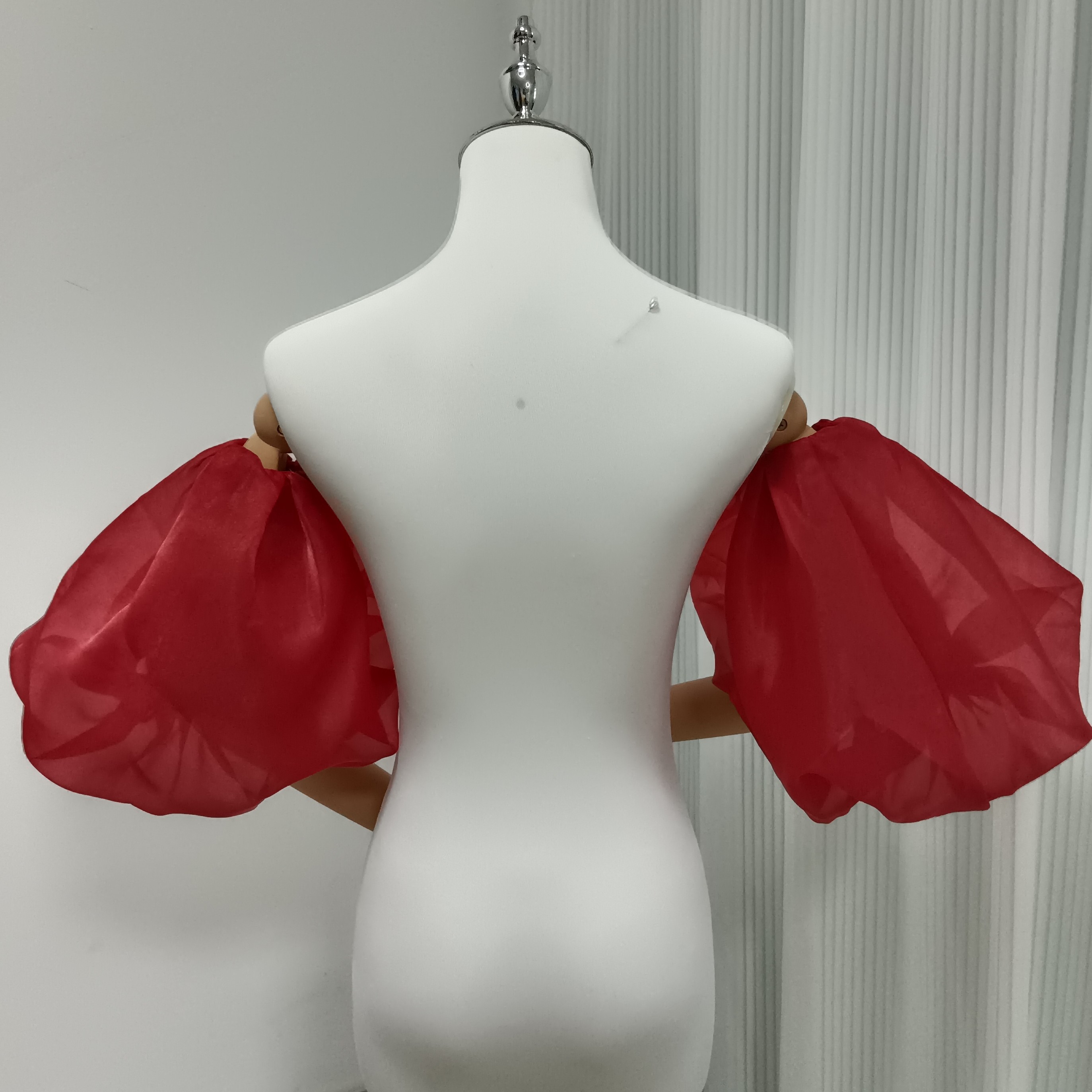 人気上昇！パフスリーブ 赤 取り外し袖 ストレッチ 色直し 可愛い 前撮り