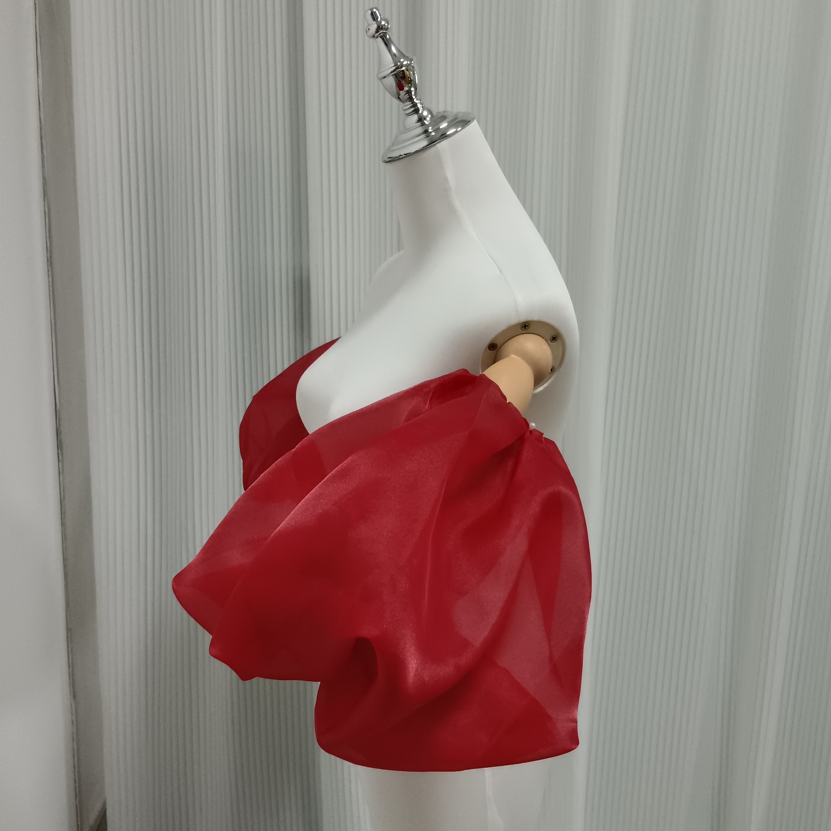 人気上昇！パフスリーブ 赤 取り外し袖 ストレッチ 色直し 可愛い 前撮り