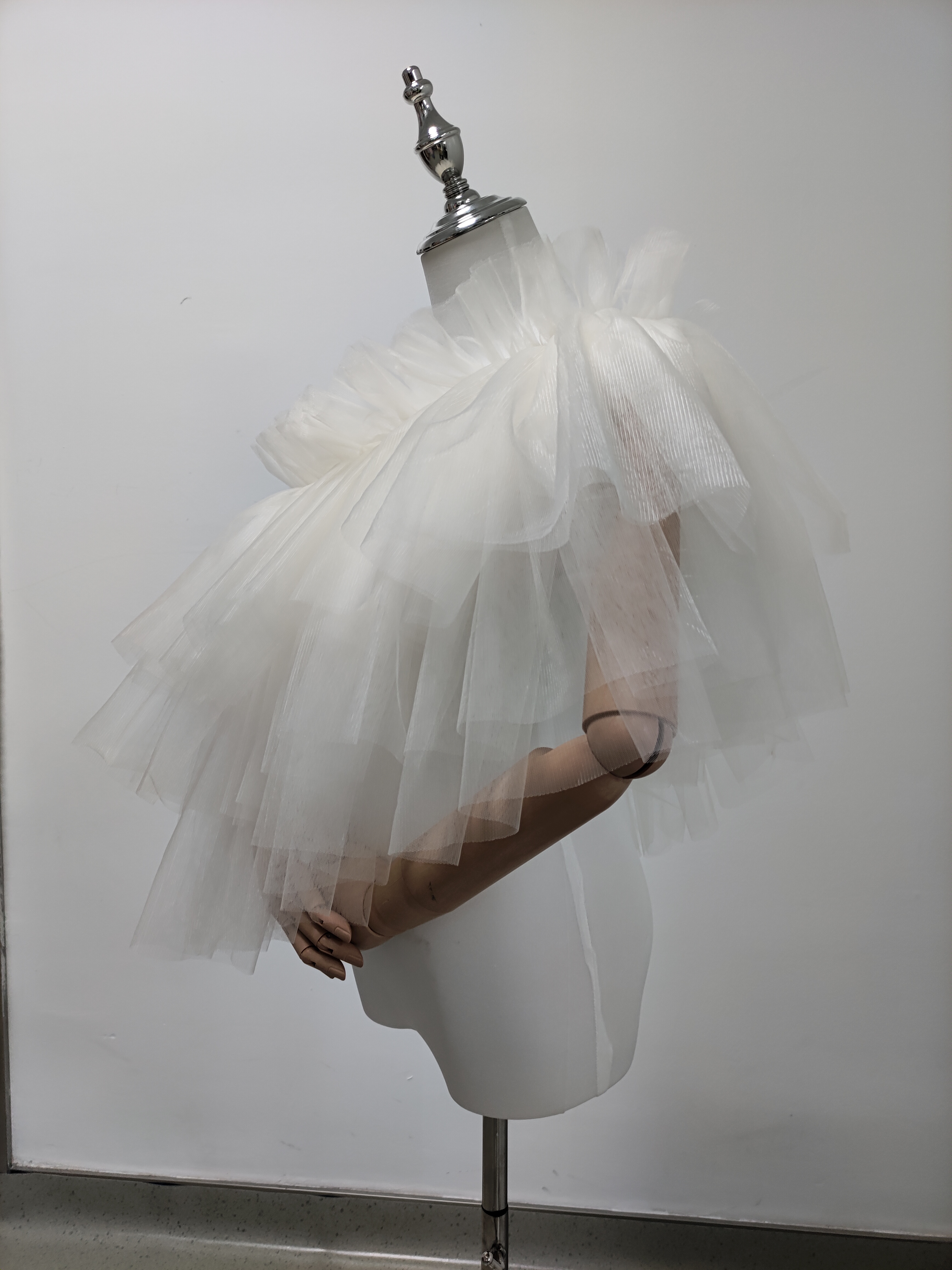 可愛い トップス ショルダー型 ソフトチュール ベージュ 披露宴/結婚式