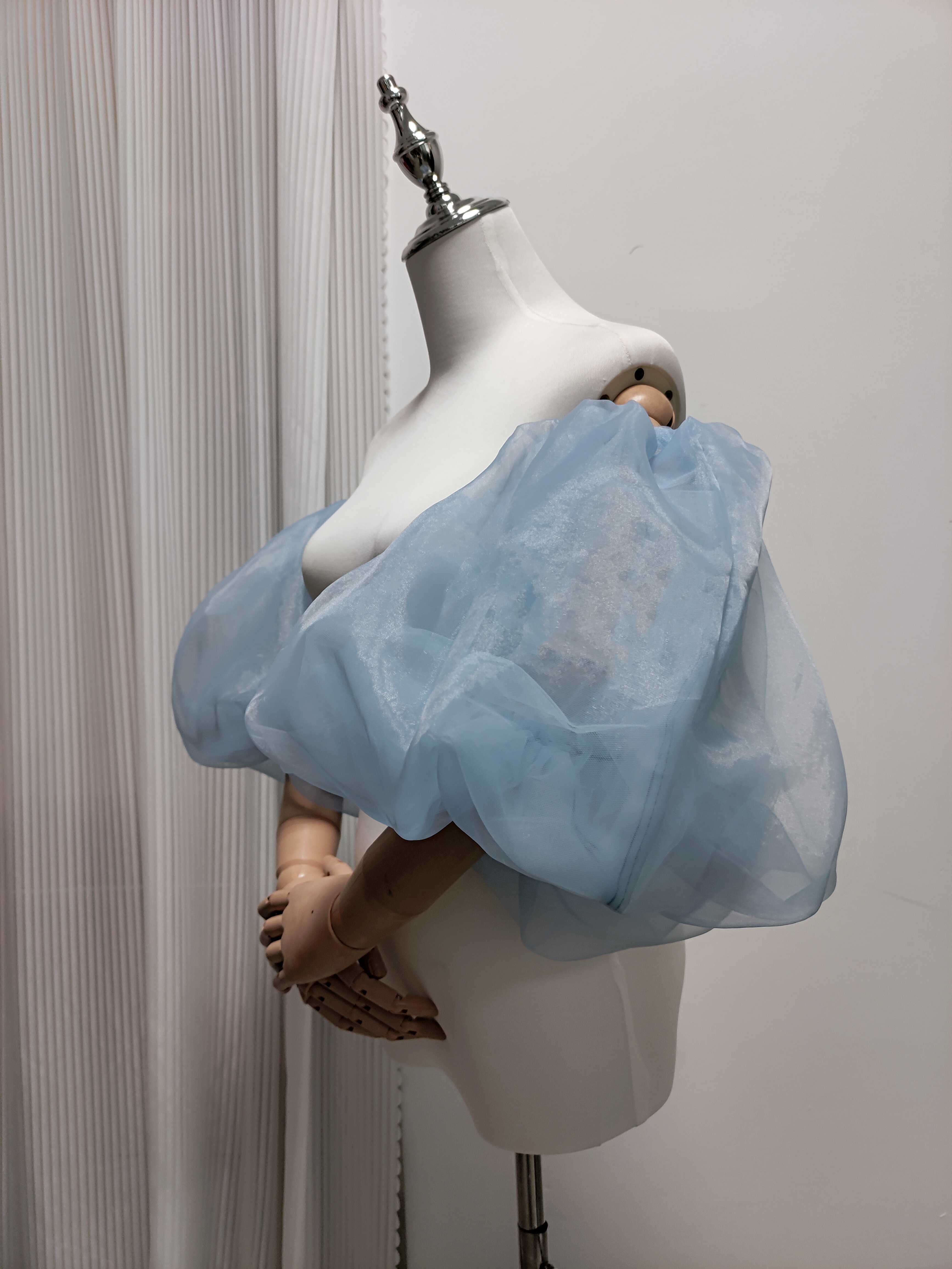 可愛い パフスリーブ 取り外し袖 爽やかで優しいブルー ストレッチ 前撮り