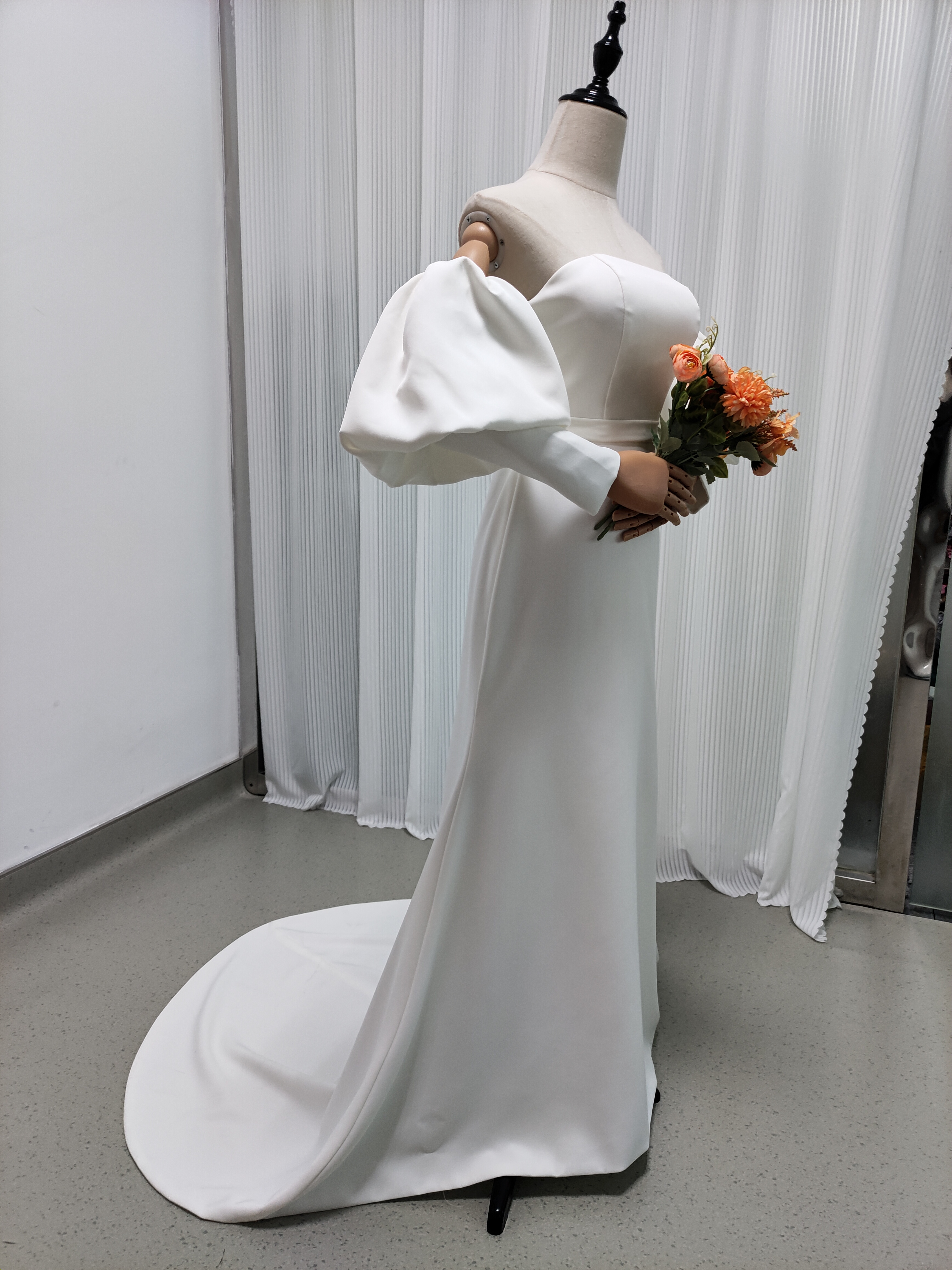 パーティードレス ベアトップ パフスリーブ ファスナー クレープ生地 スレンダーライン 二次会/前撮り