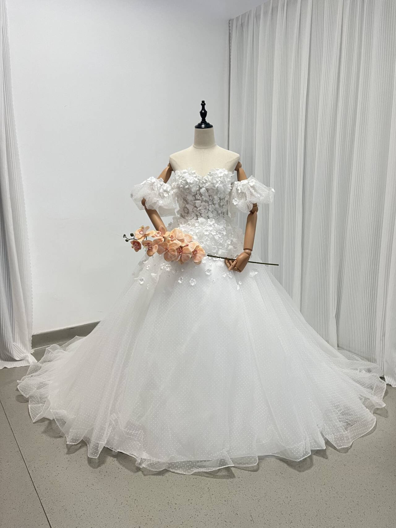 【初回限定】 プリンセスライン✨ウェディングドレス チューブトップ 結婚式 スーツ・フォーマル・ドレス
