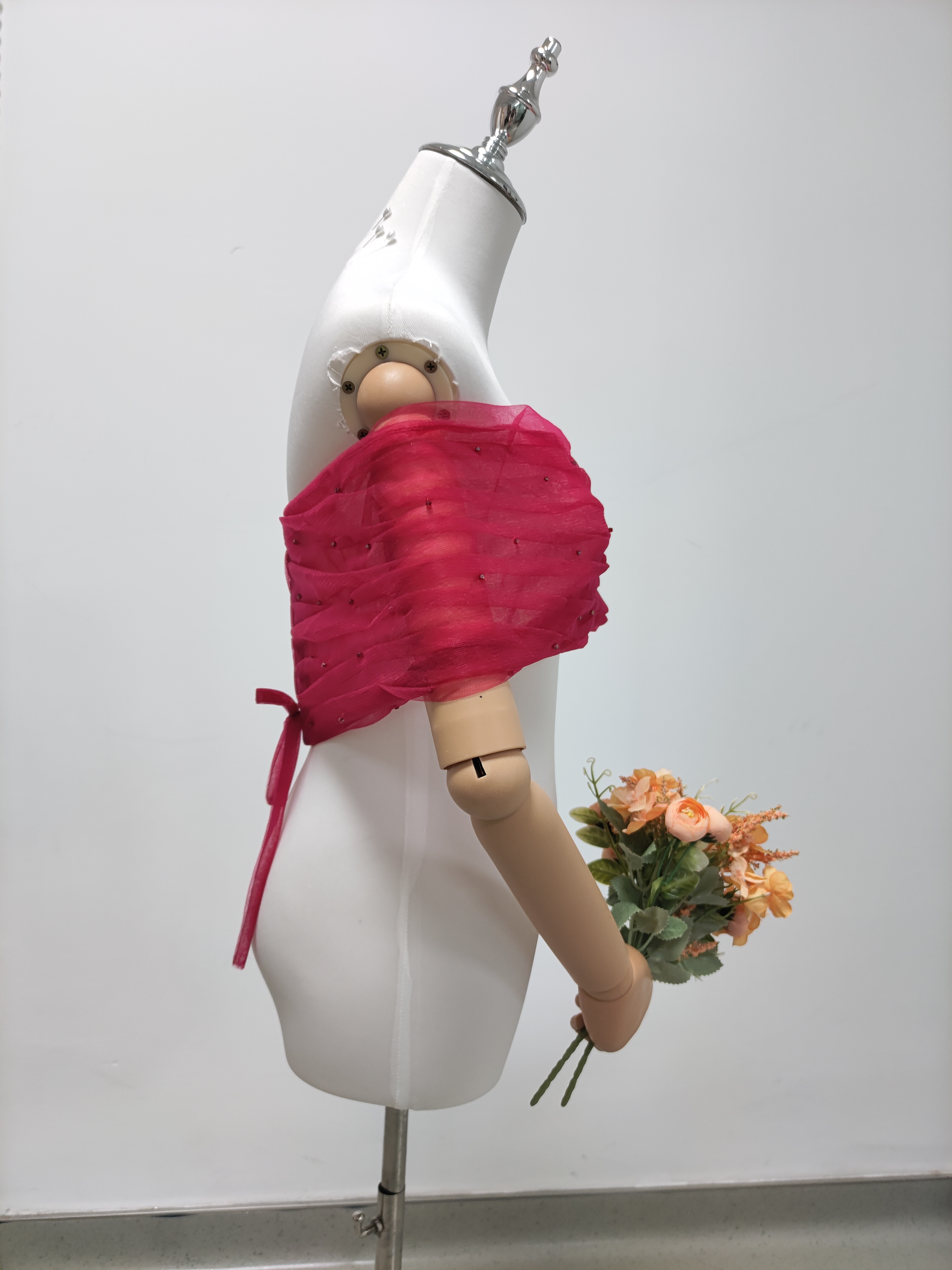 取り外しオフショルダー ボルドー色 編み上げ キラキラのハンドビーディング 色直し 前撮り