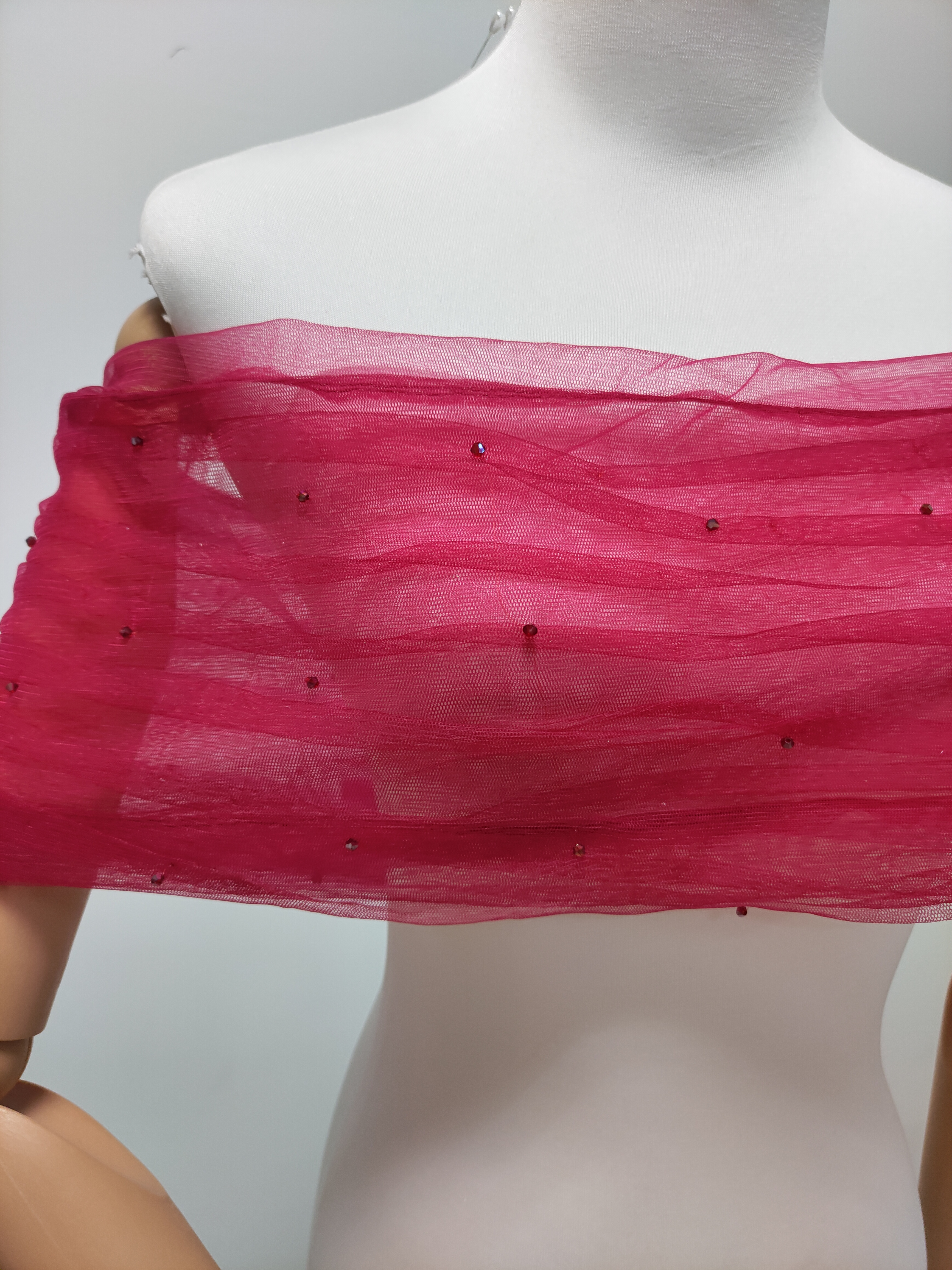 取り外しオフショルダー ボルドー色 編み上げ キラキラのハンドビーディング 色直し 前撮り