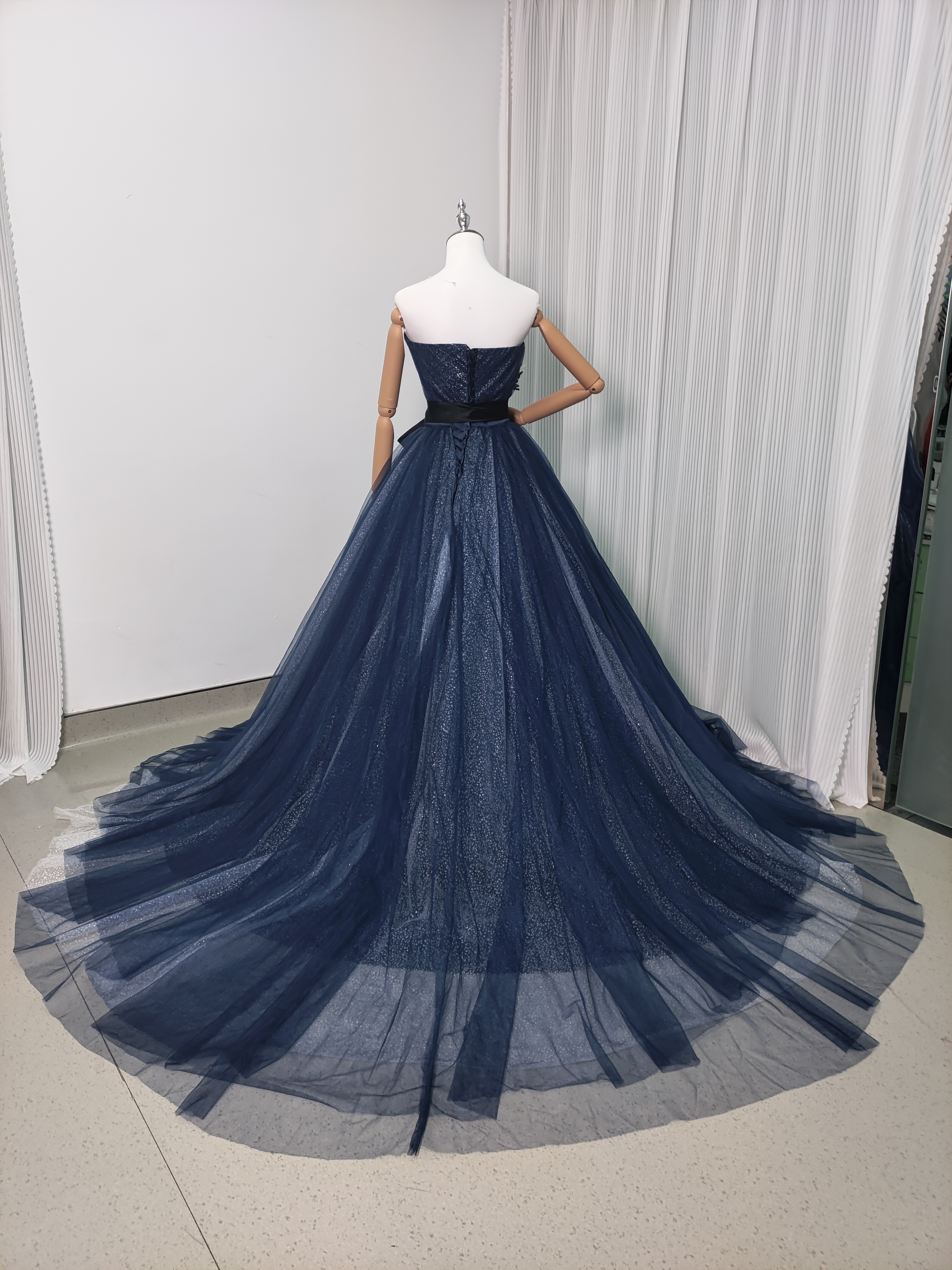 豪華！カラードレス ネイビー キラキラグリッターチュール 豪華なバックリボン ツーピース デザイン感 結婚式