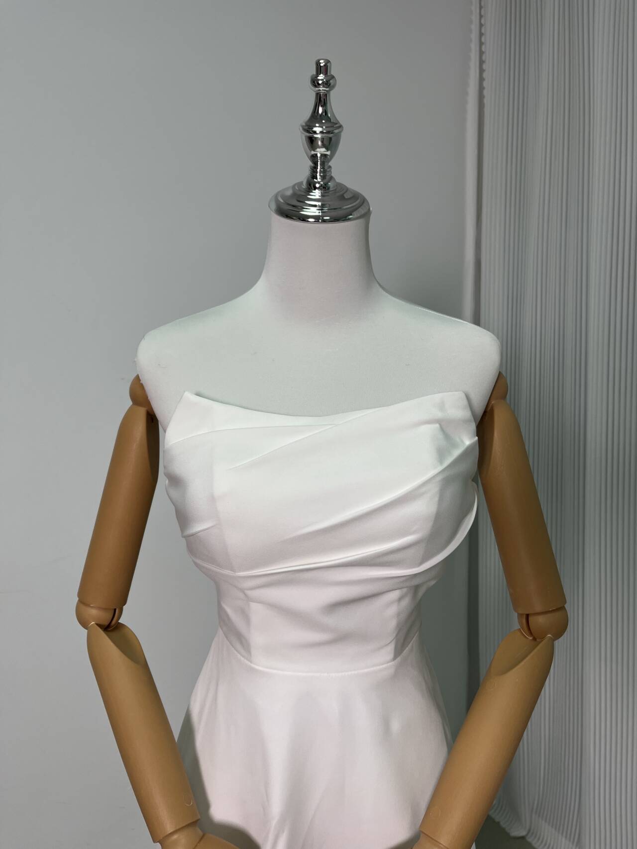 上品！パーティードレス オフショルダー 豪華なバックリボン デザイン感 スレンダーライン 披露宴