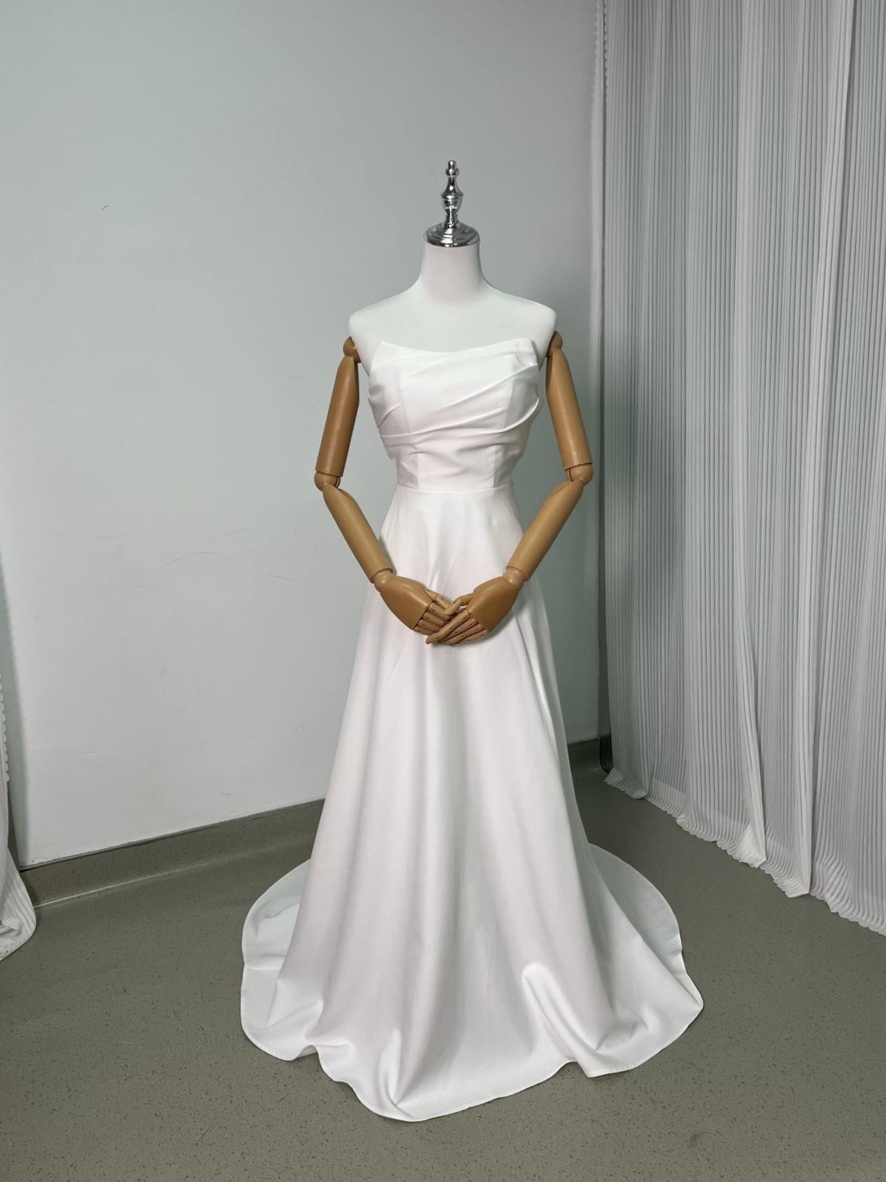 上品！パーティードレス オフショルダー 豪華なバックリボン デザイン感 スレンダーライン 披露宴