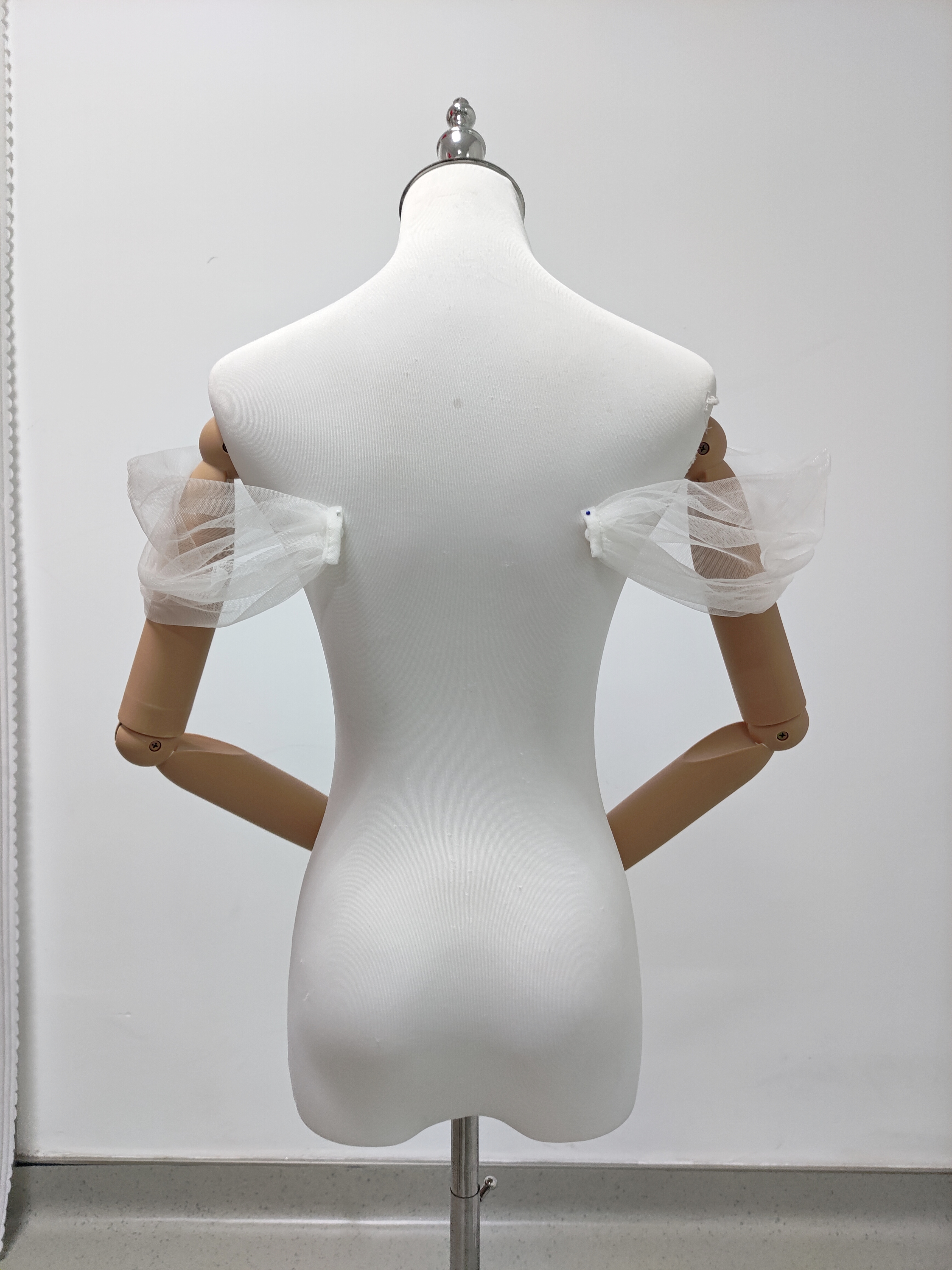 取り外しオフショルダー オフホワイト 可愛い シースルー 花嫁/ウェディングドレス