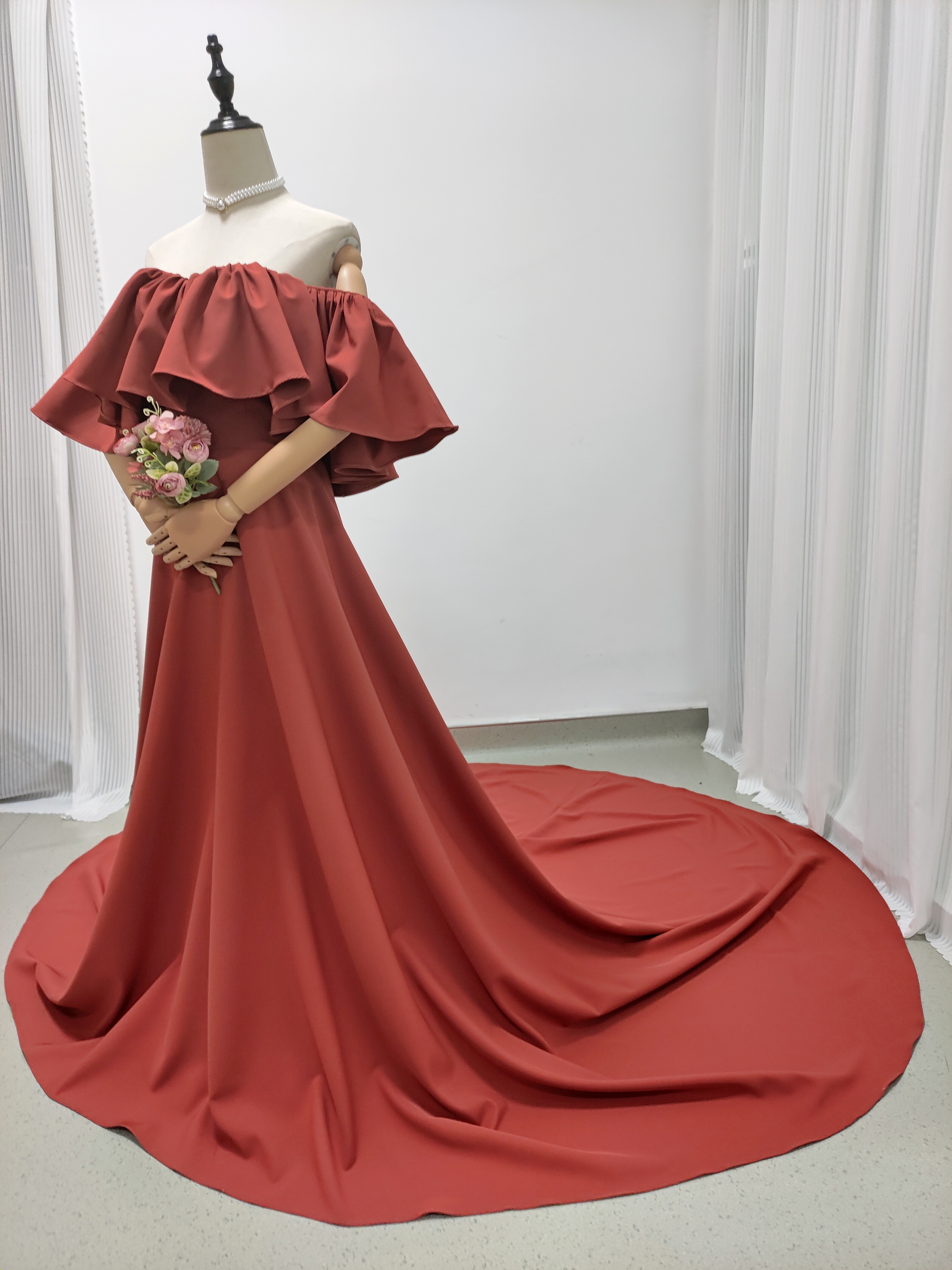 実例写真！エレガント パーティードレス オフショルダー テラコッタ色 クレープ生地 前撮り