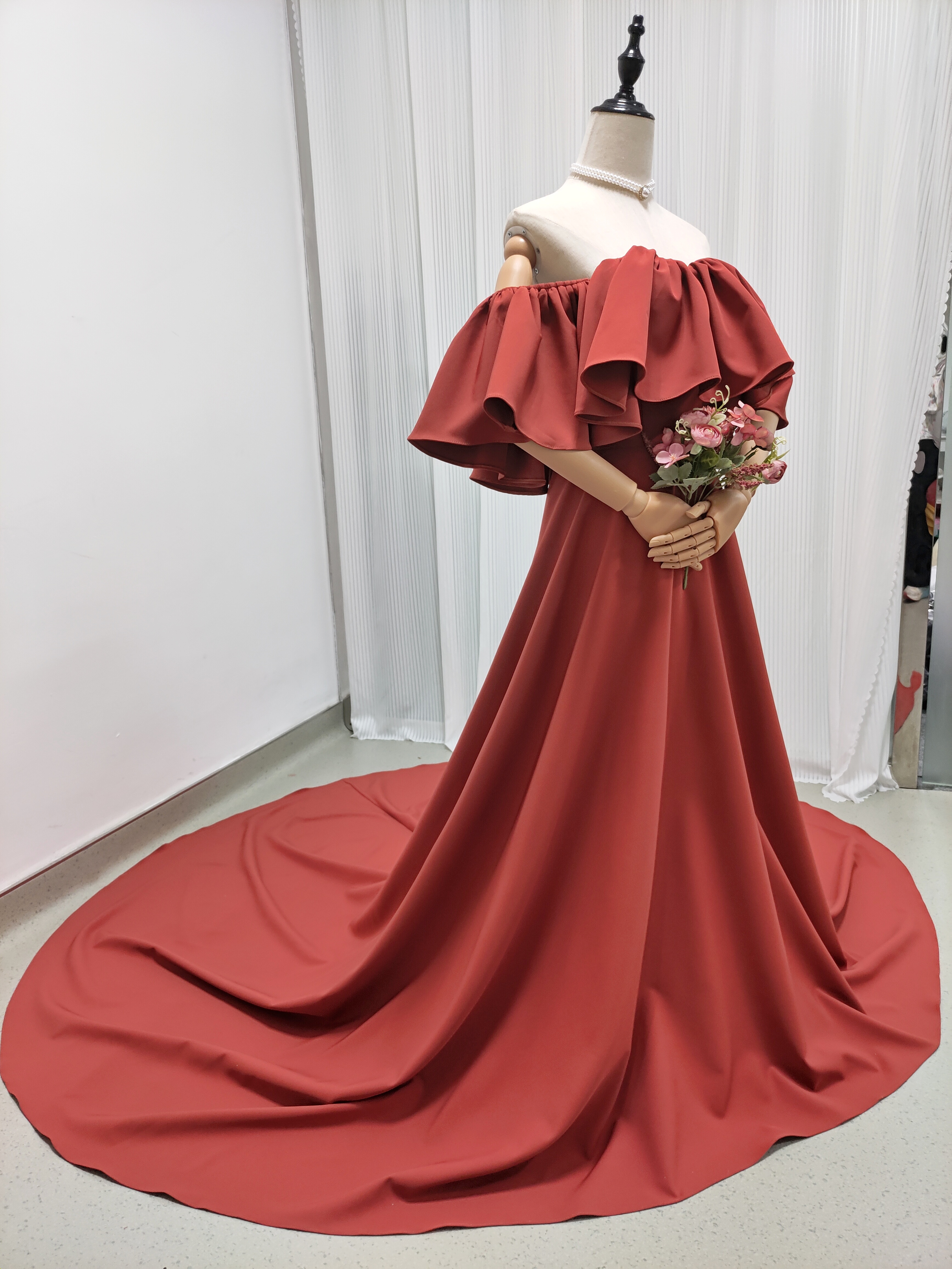 実例写真！エレガント パーティードレス オフショルダー テラコッタ色 クレープ生地 前撮り