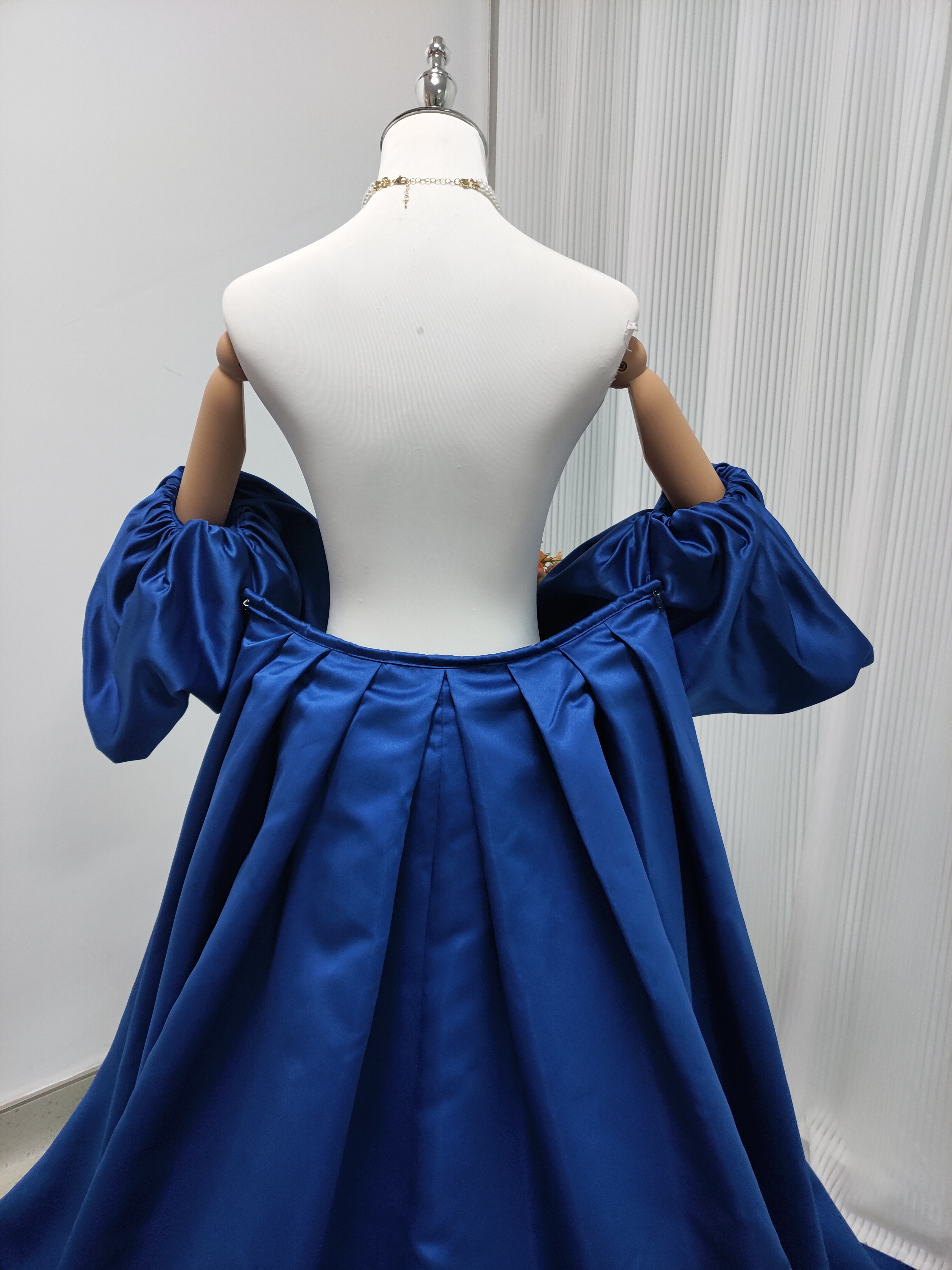 エレガント マント パフスリーブ ジュエルブルー デザイン感 ブライダル 前撮り