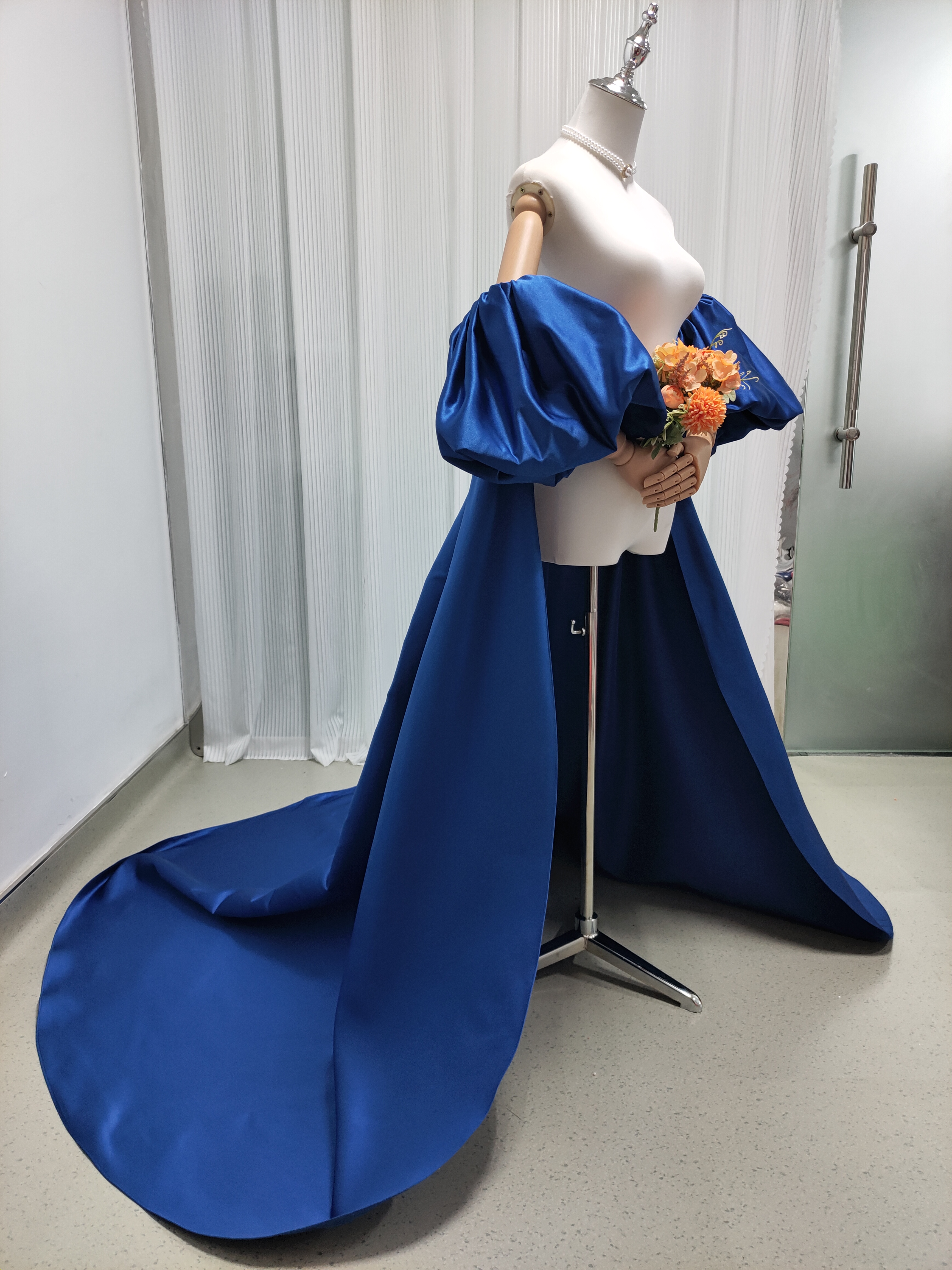 エレガント マント パフスリーブ ジュエルブルー デザイン感 ブライダル 前撮り