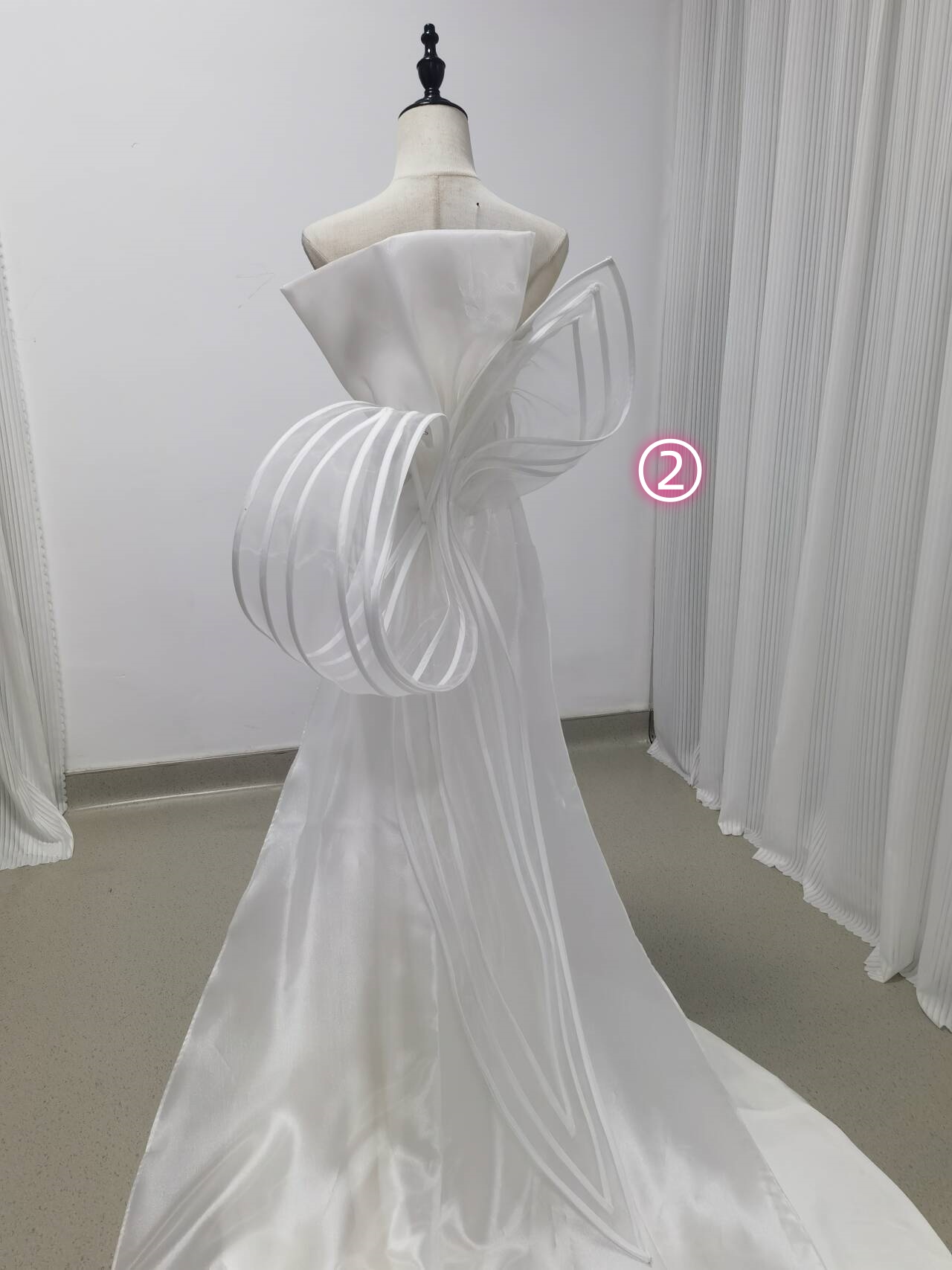 バックスタイル自由自在！羽リボントレーンのみ　ドレスアレンジ　ウエディング　バックリボン　